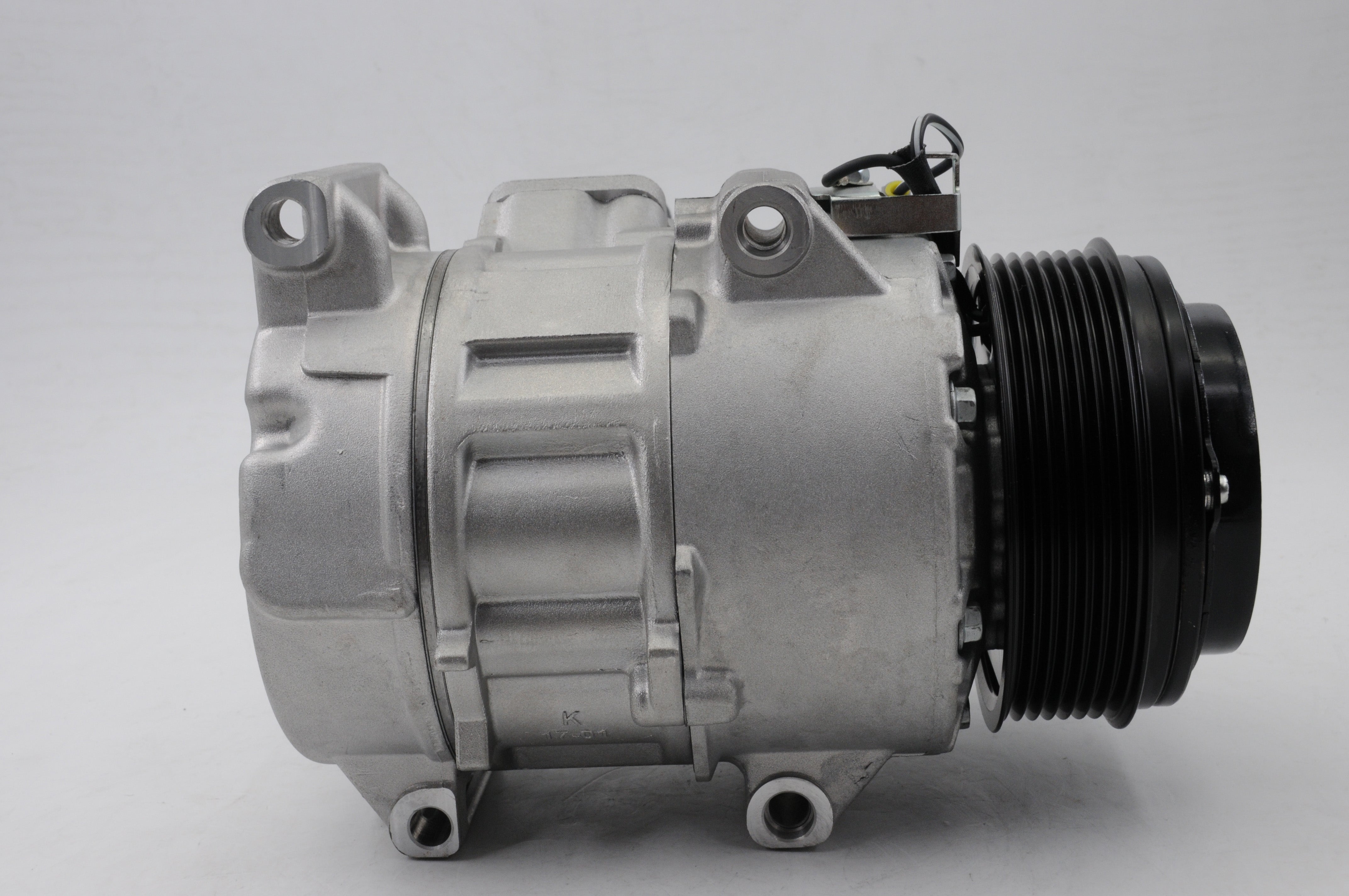 AC Compressor for TOYOTA (CO.04.064)