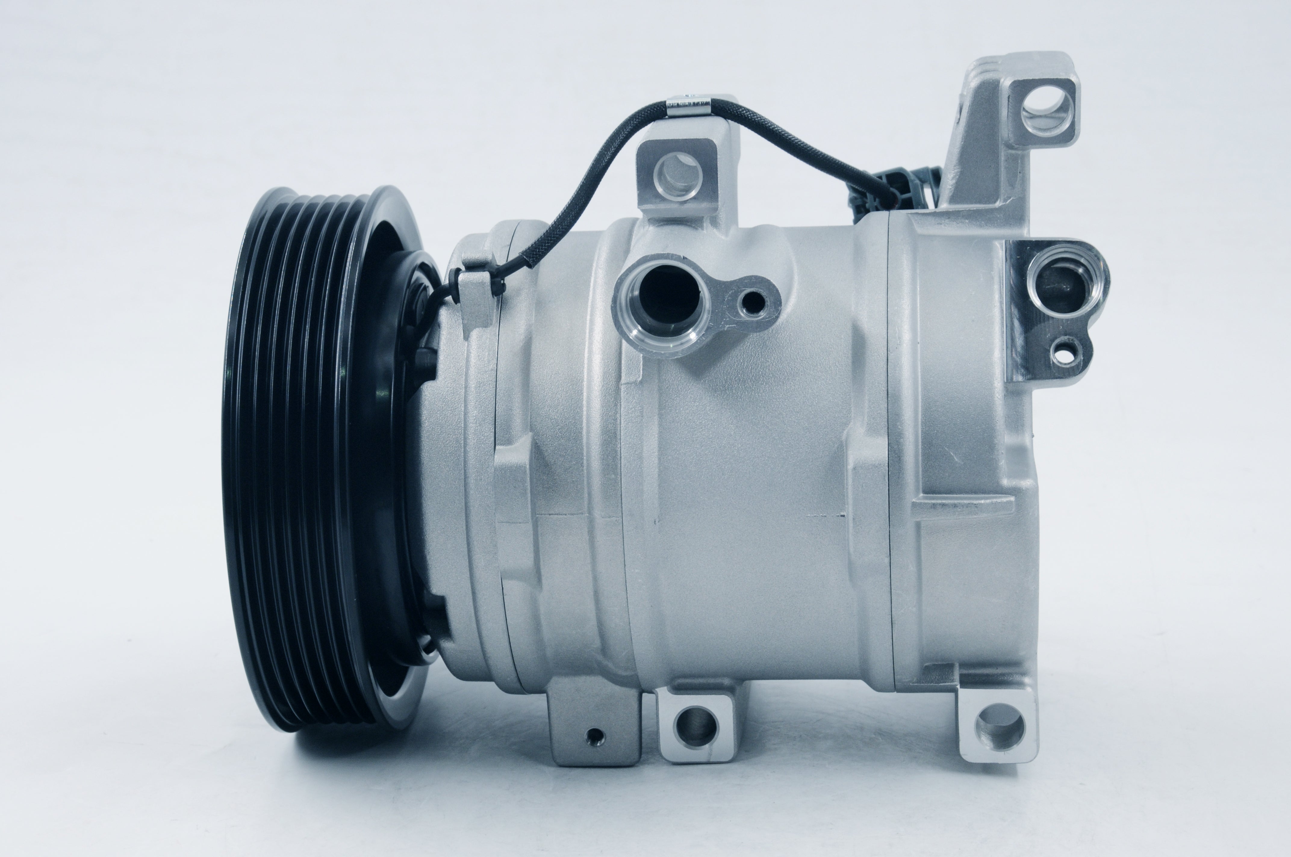 AC Compressor for MAZDA (CO.05.013)