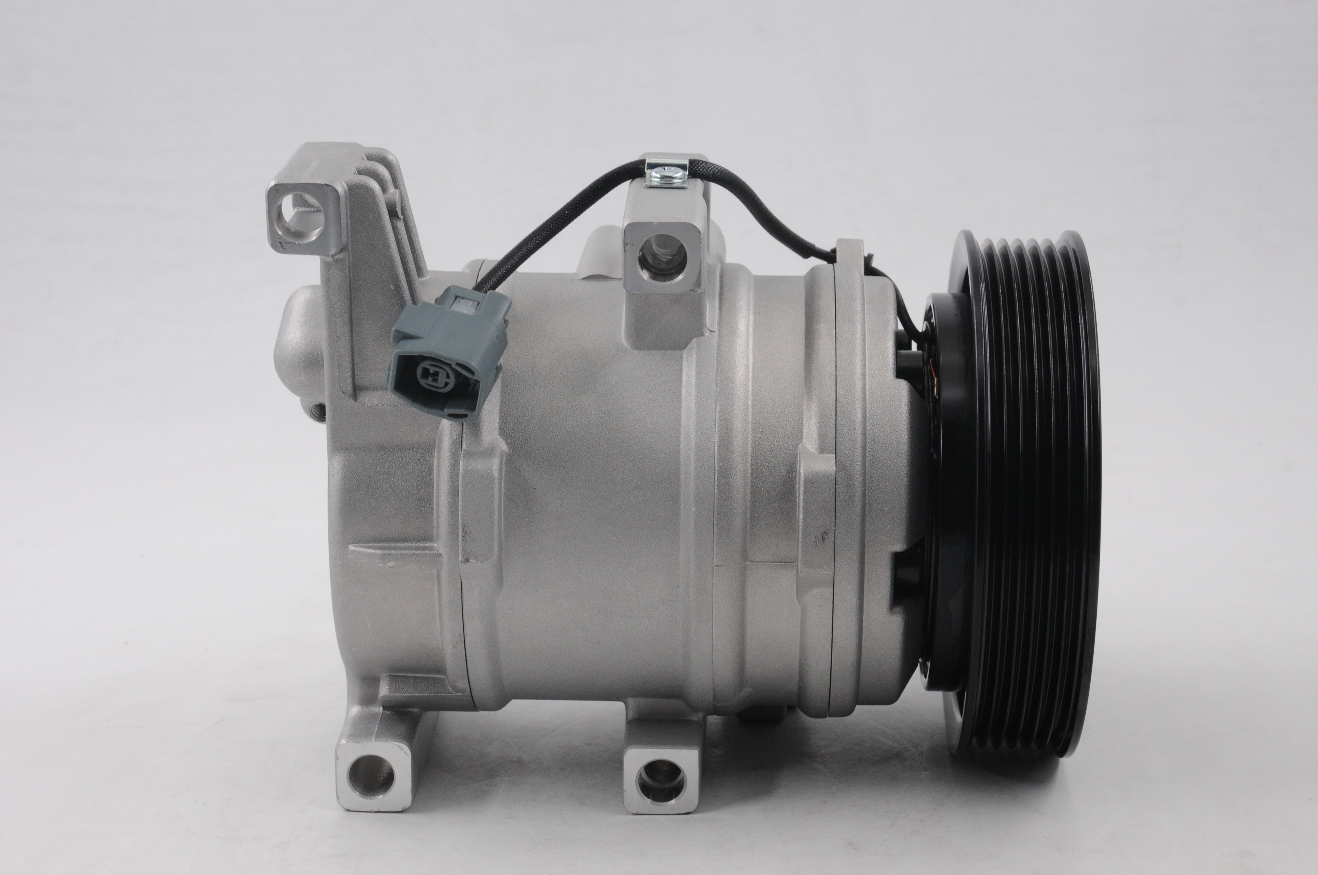 AC Compressor for MAZDA (CO.05.013)