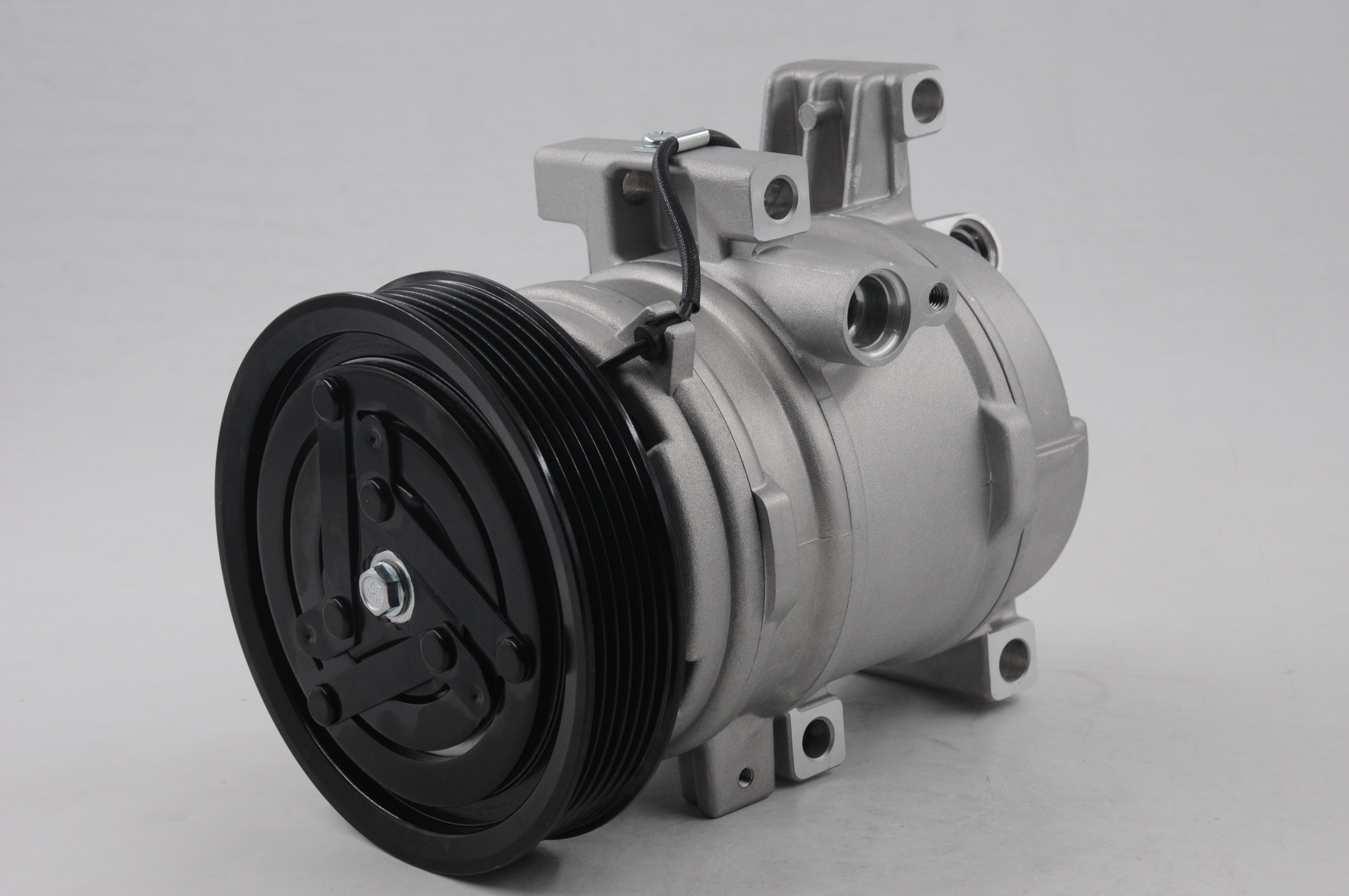 AC Compressor for MAZDA (CO.05.013)