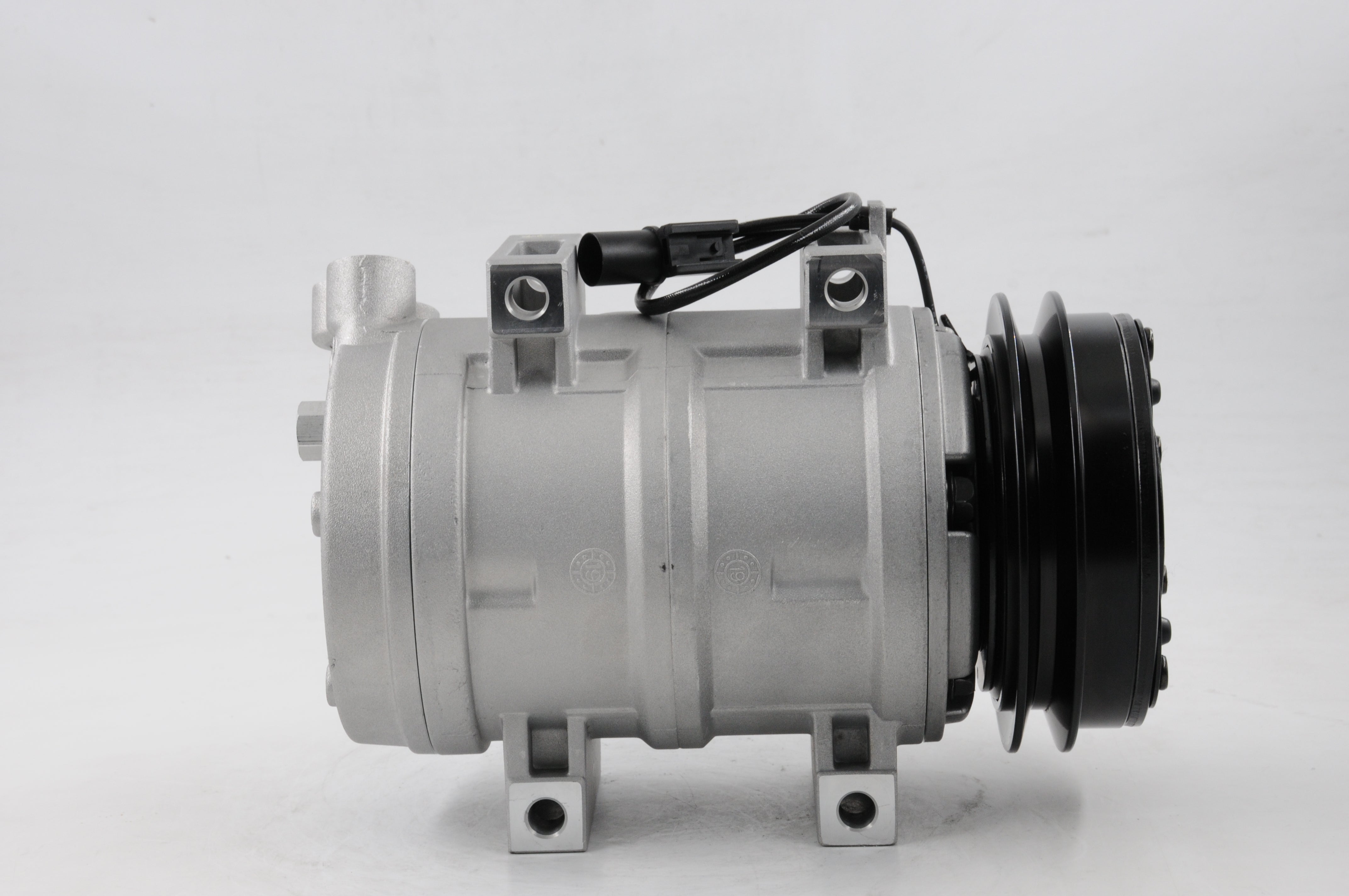 AC Compressor for MITSUBISHI (CO.06.016)