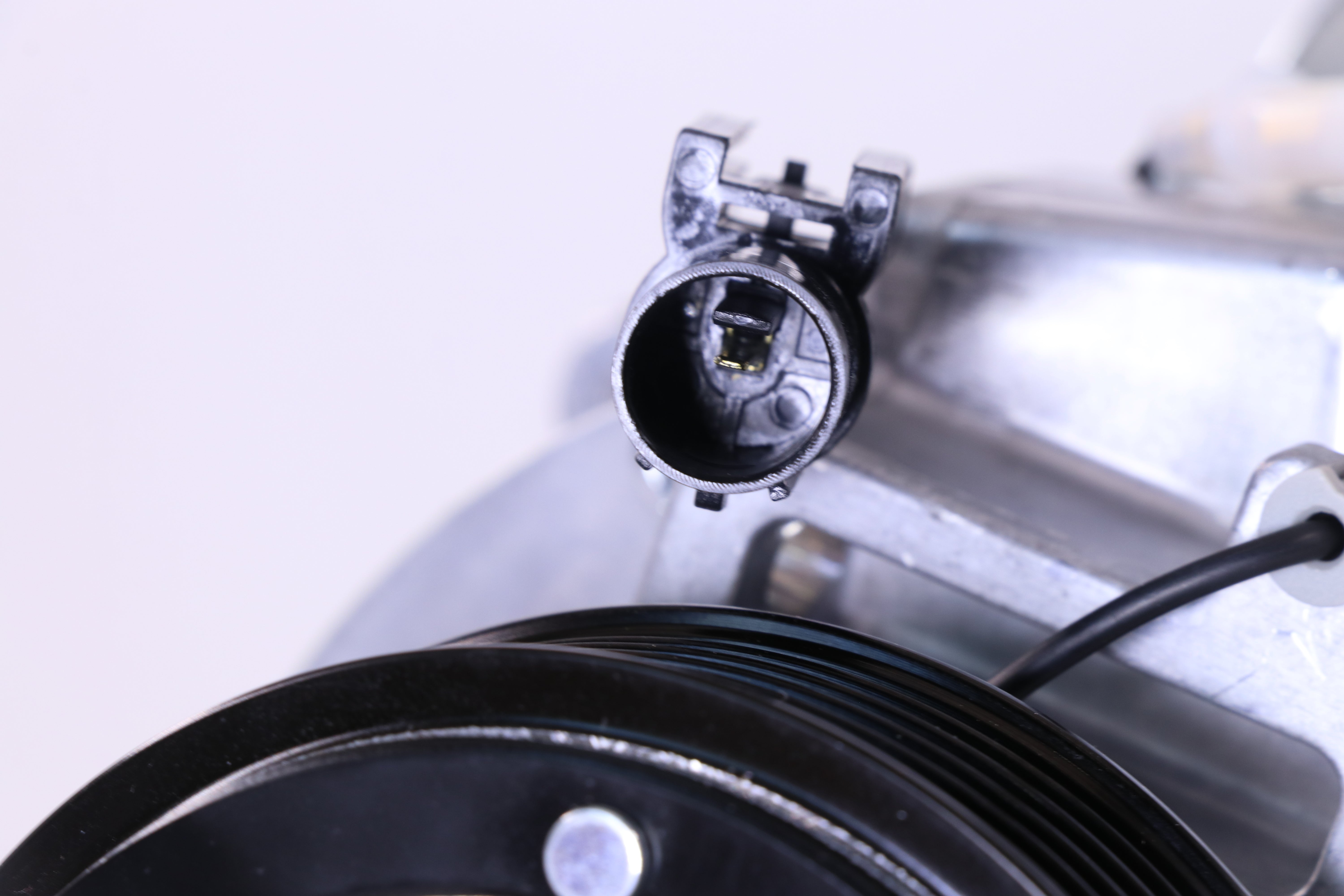 AC Compressor for MITSUBISHI (CO.06.023)