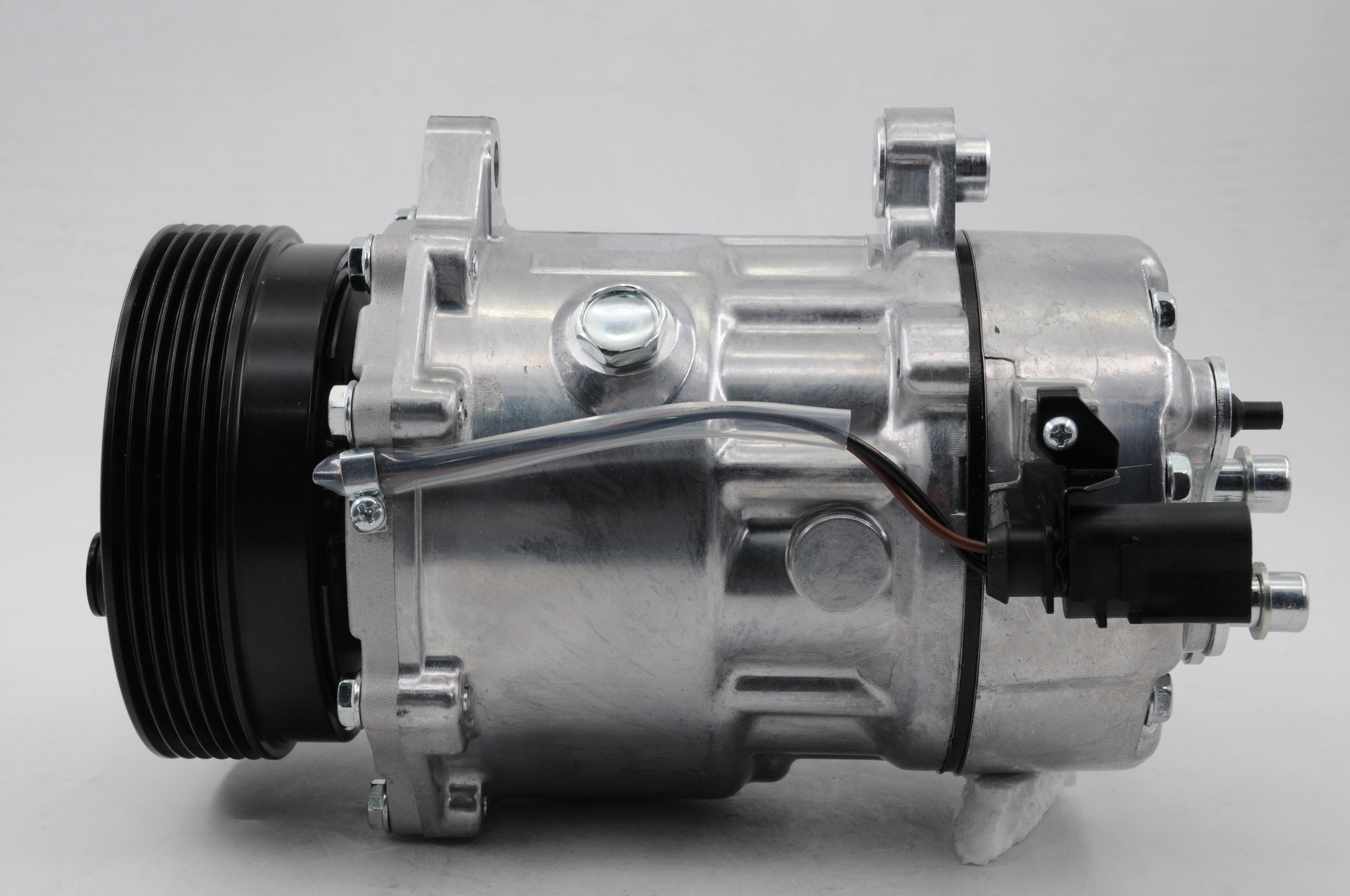 AC Compressor for VW & AUDI (CO.11.007)