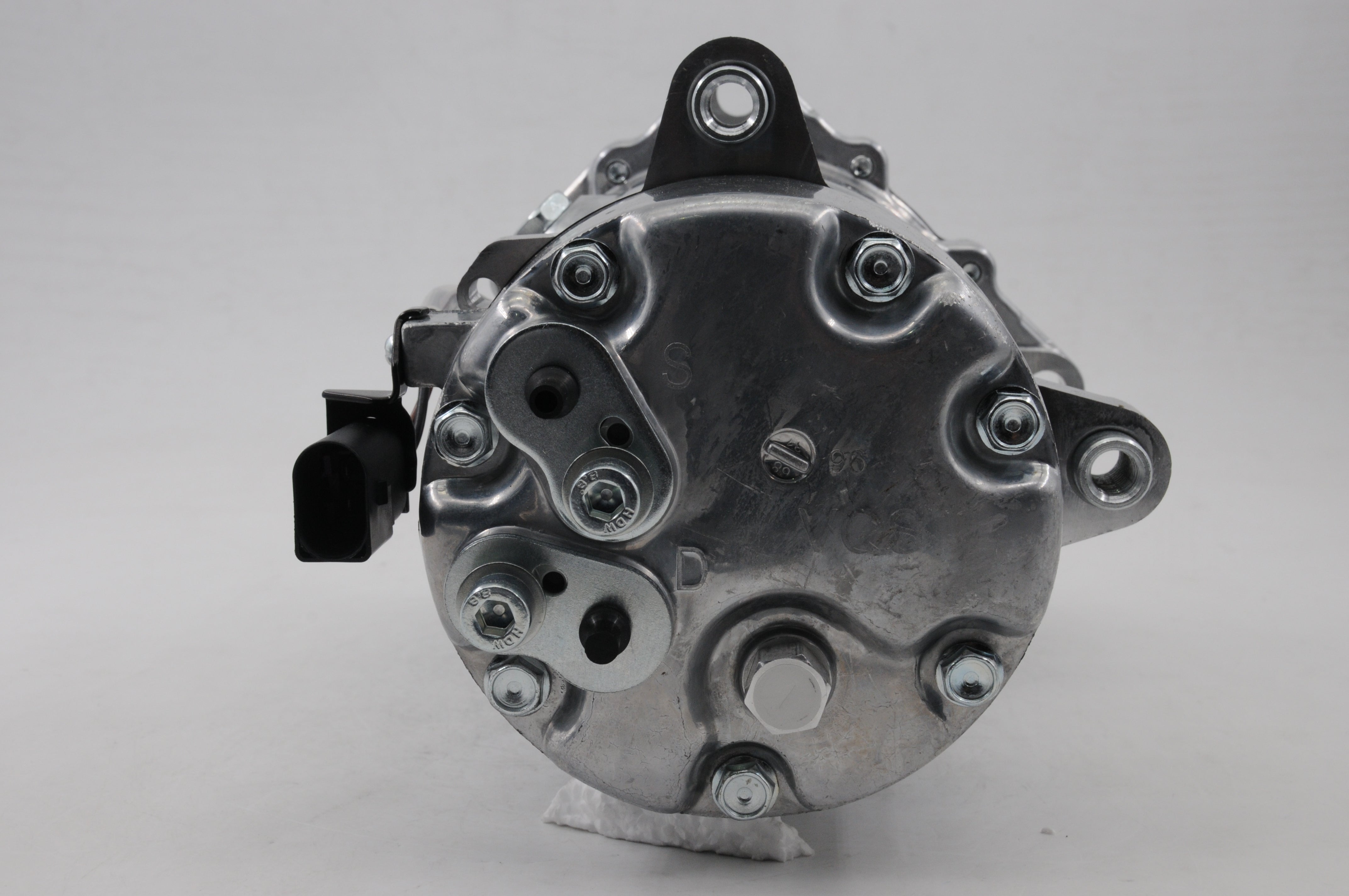 AC Compressor for VW & AUDI (CO.11.007)