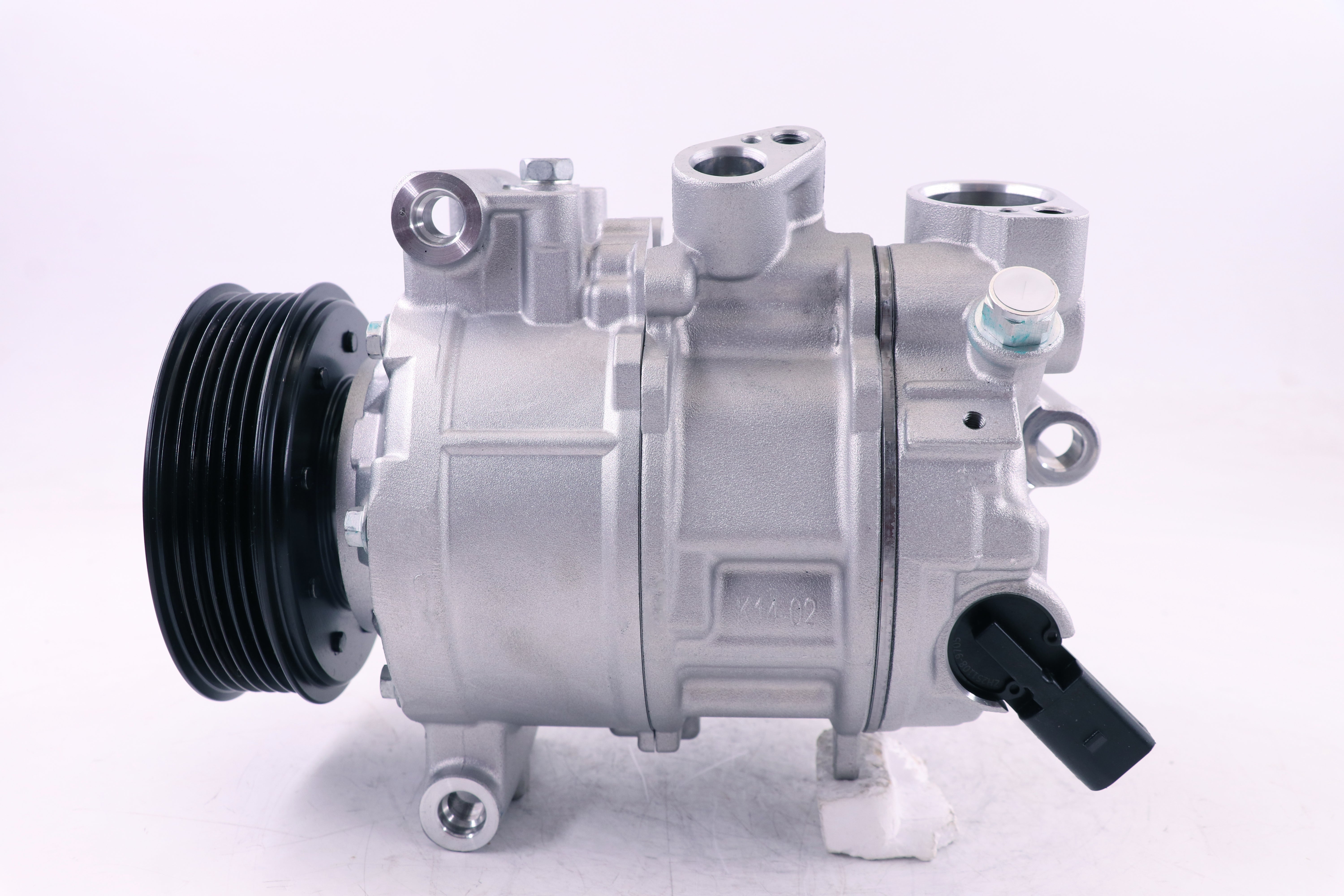 AC Compressor for AUDI (CO.11.023)