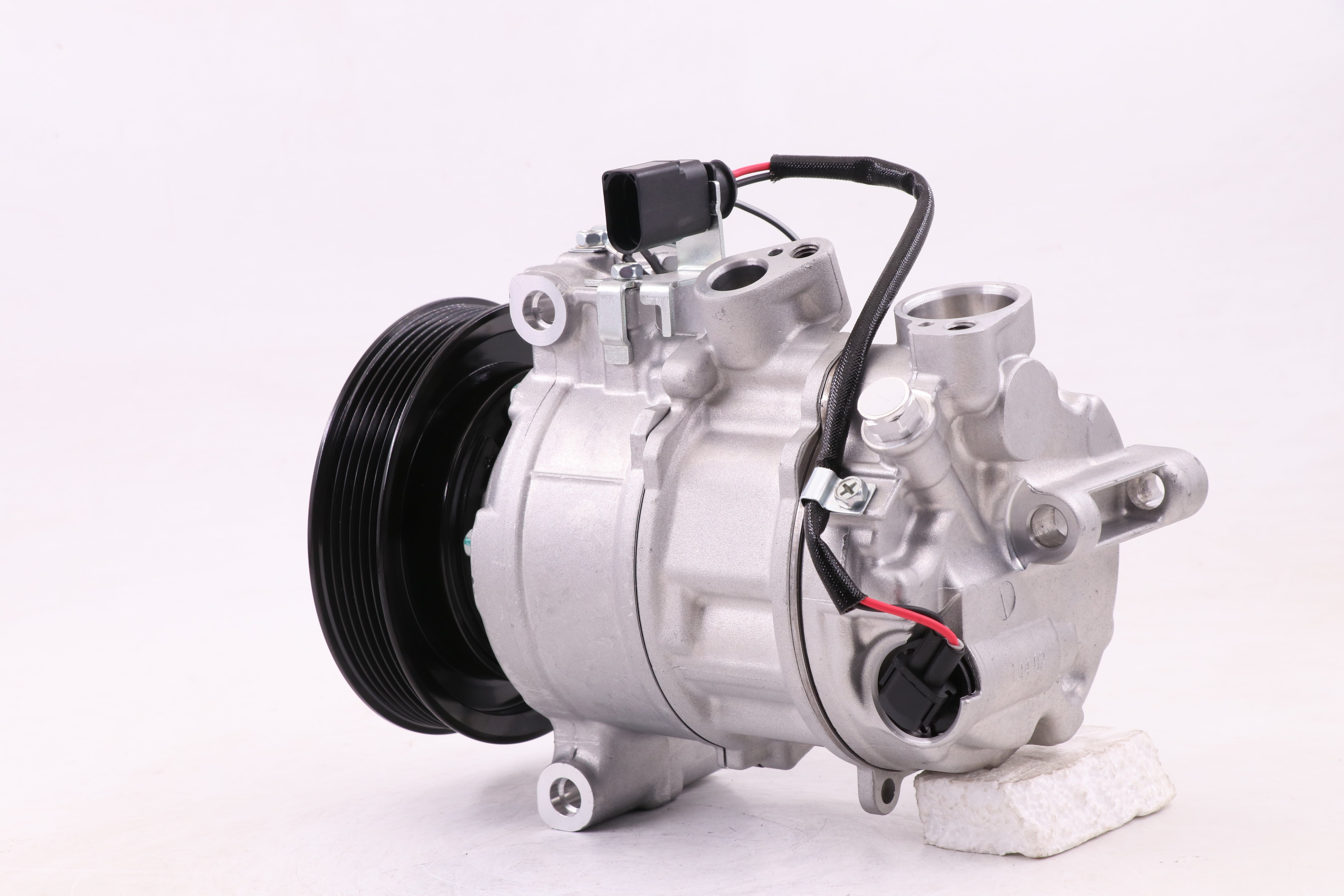 AC Compressor for AUDI (CO.11.024)