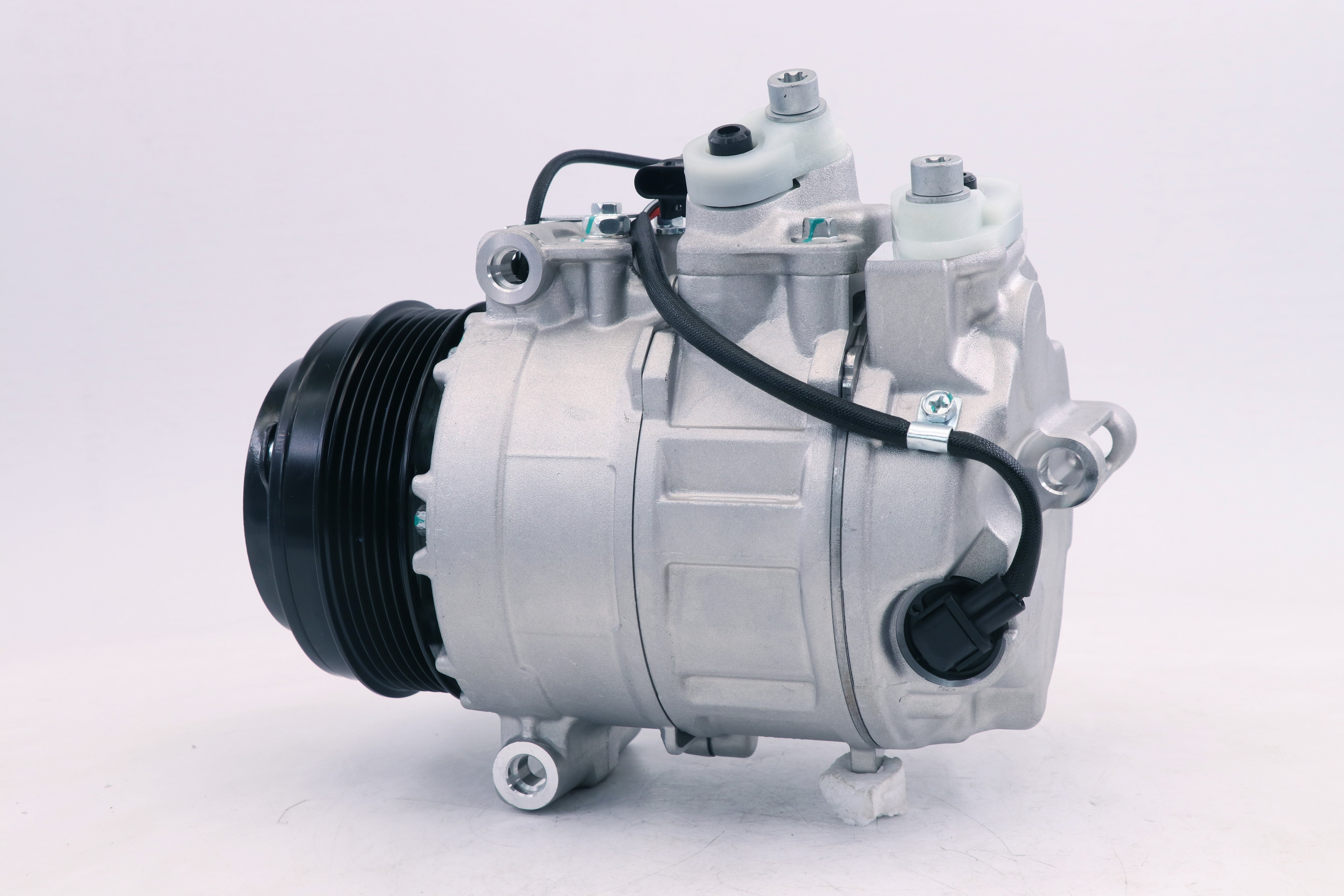 AC Compressor for MERCEDES BENZ (CO.15.020)