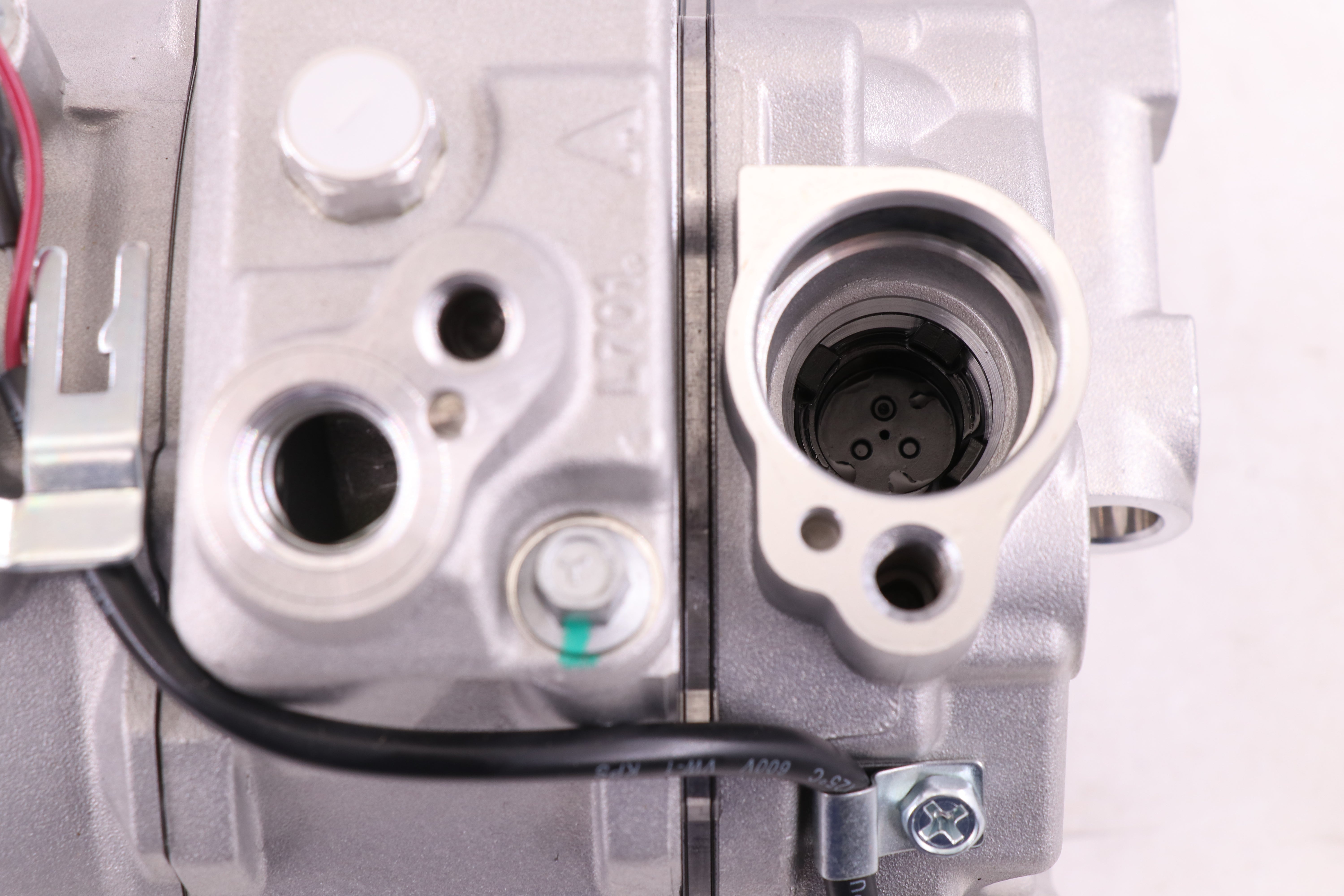 AC Compressor for MERCEDES BENZ (CO.15.022)