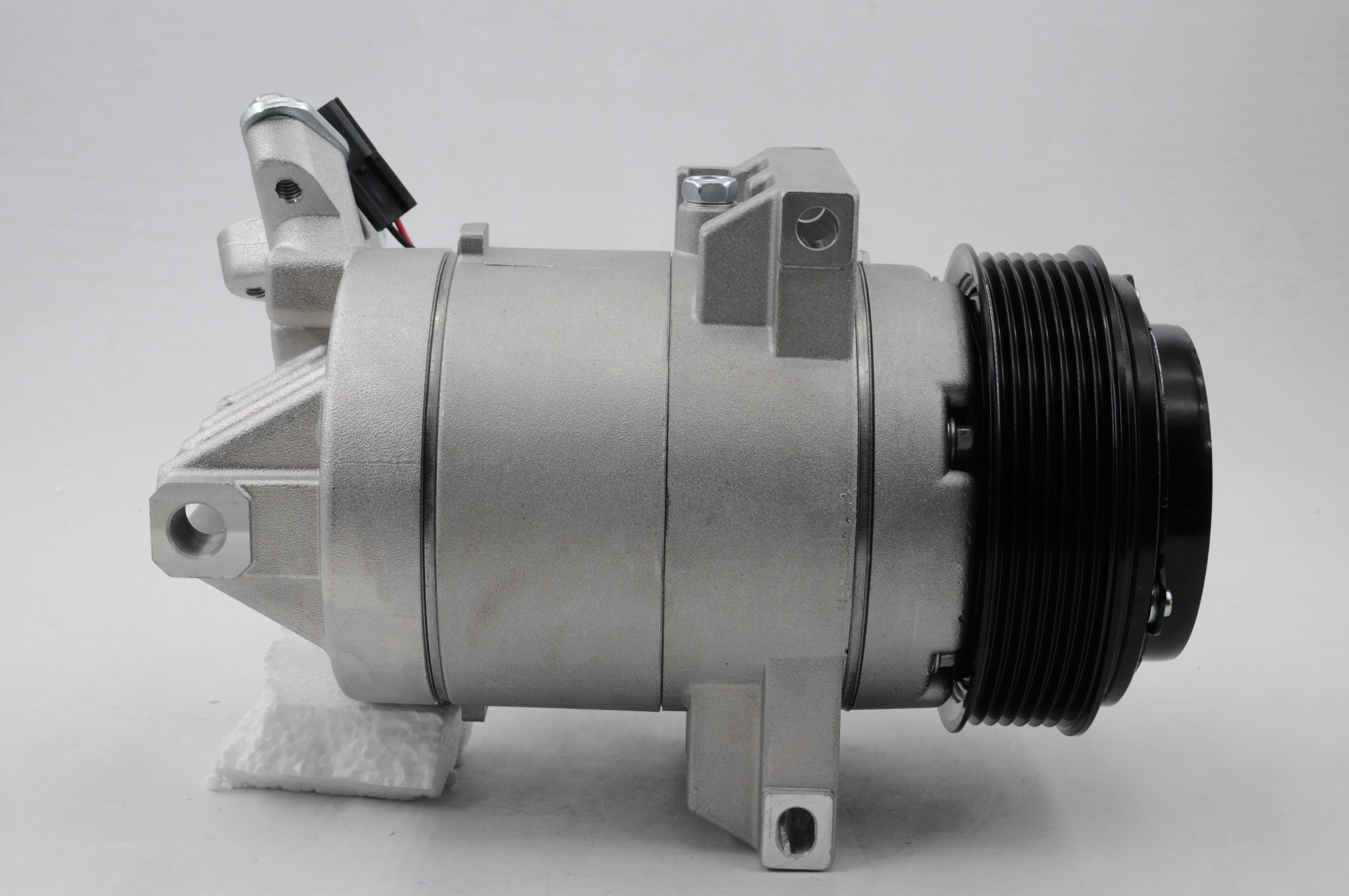 AC Compressor for RENAULT (CO.19.004)