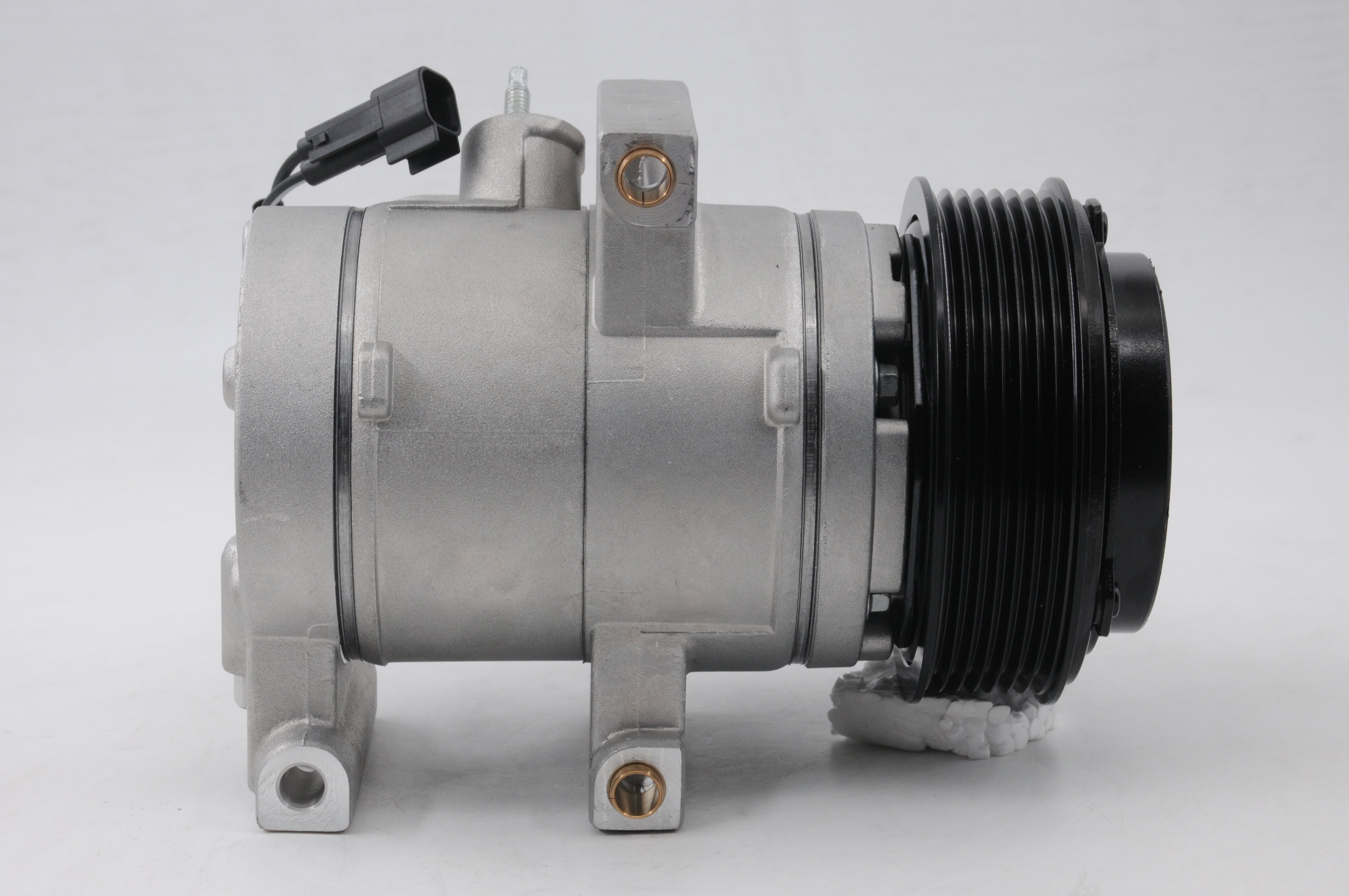 AC Compressor for FORD & MAZDA (CO.23.002)