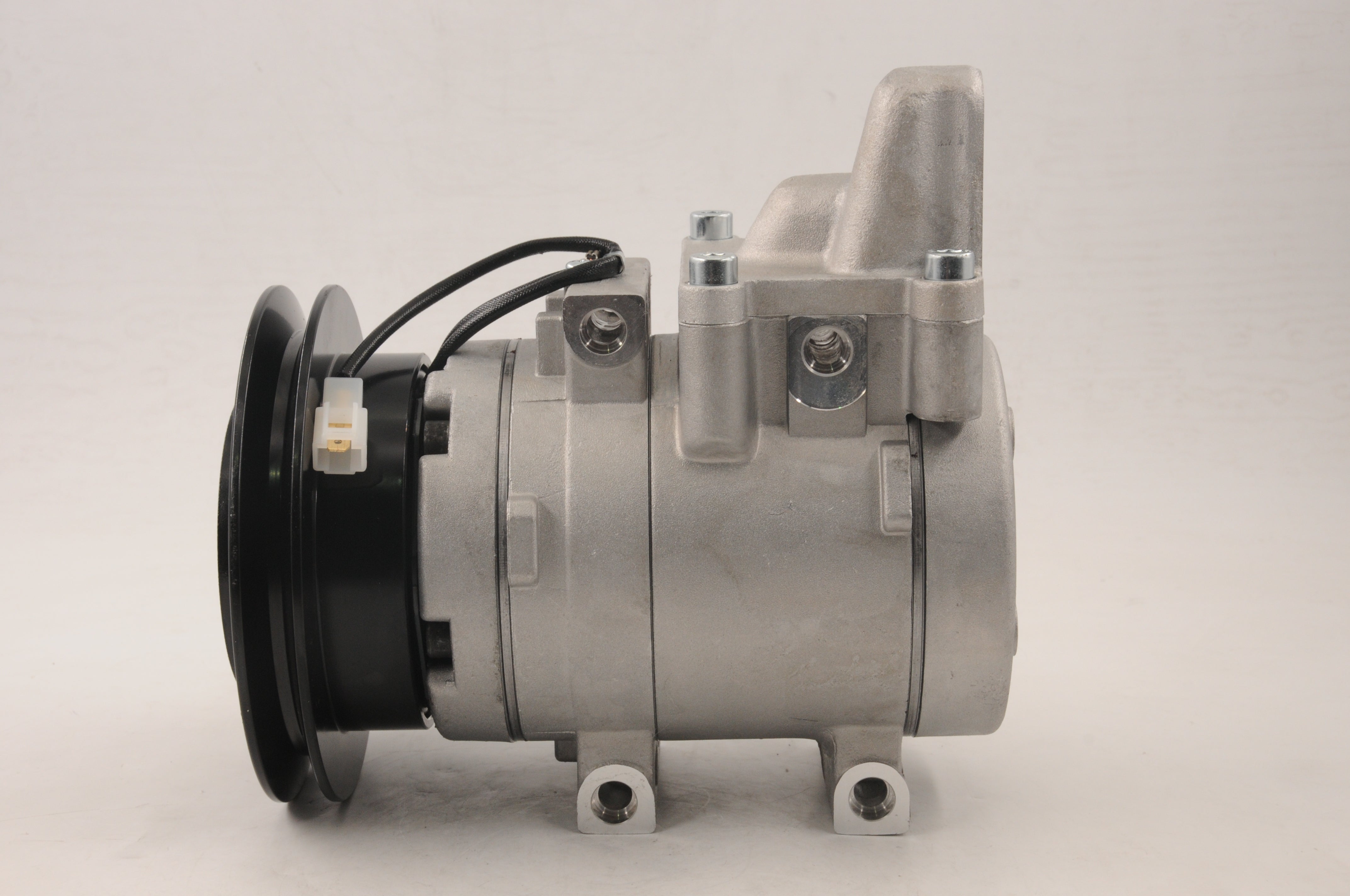 AC Compressor for FORD & MAZDA (CO.23.018)