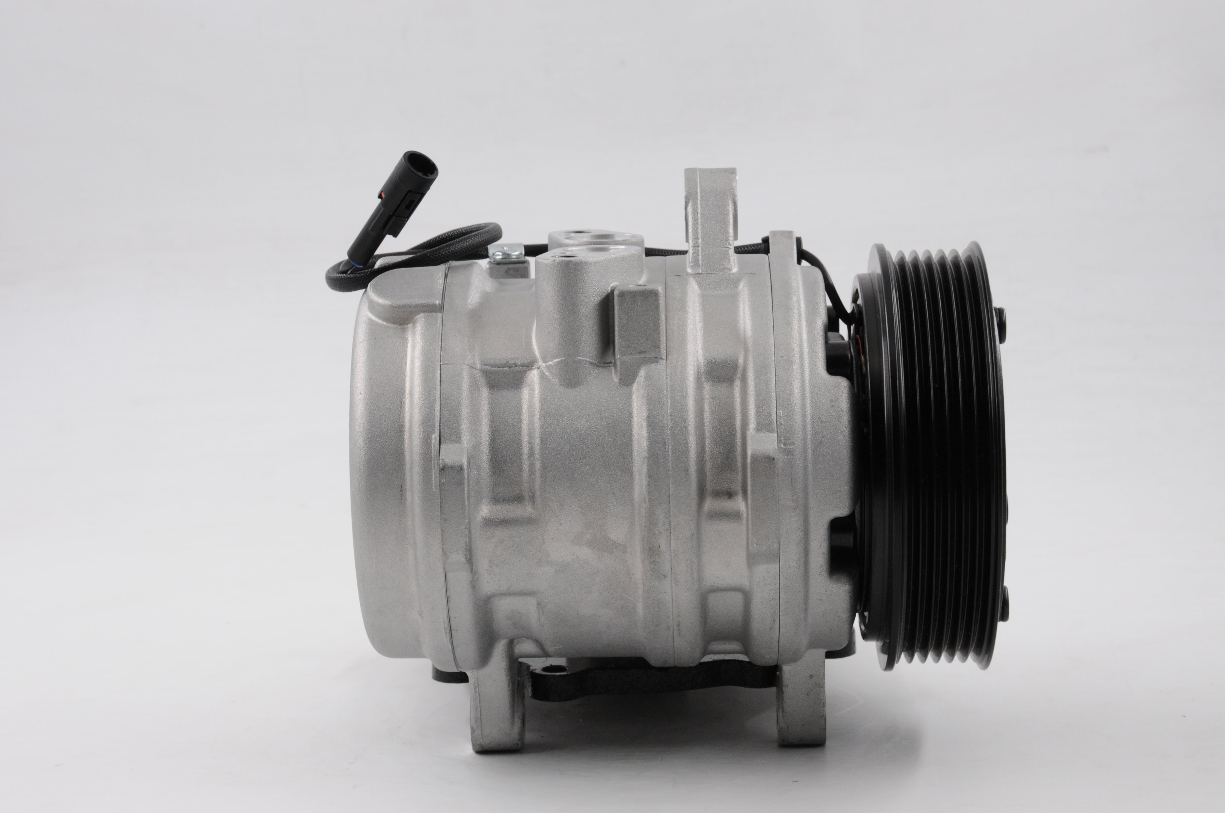 AC Compressor for HOLDEN & NISSAN (CO.81.005)