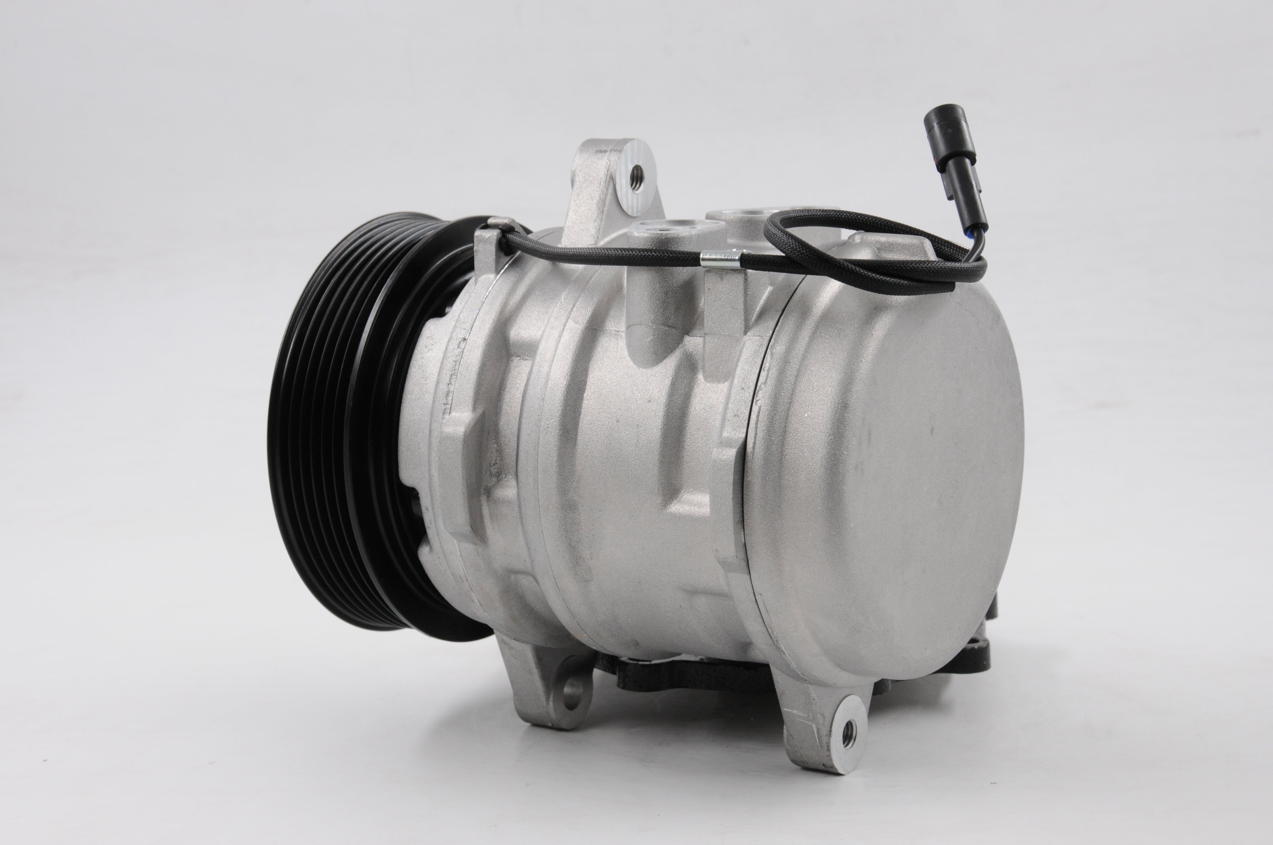 AC Compressor for HOLDEN & NISSAN (CO.81.005)