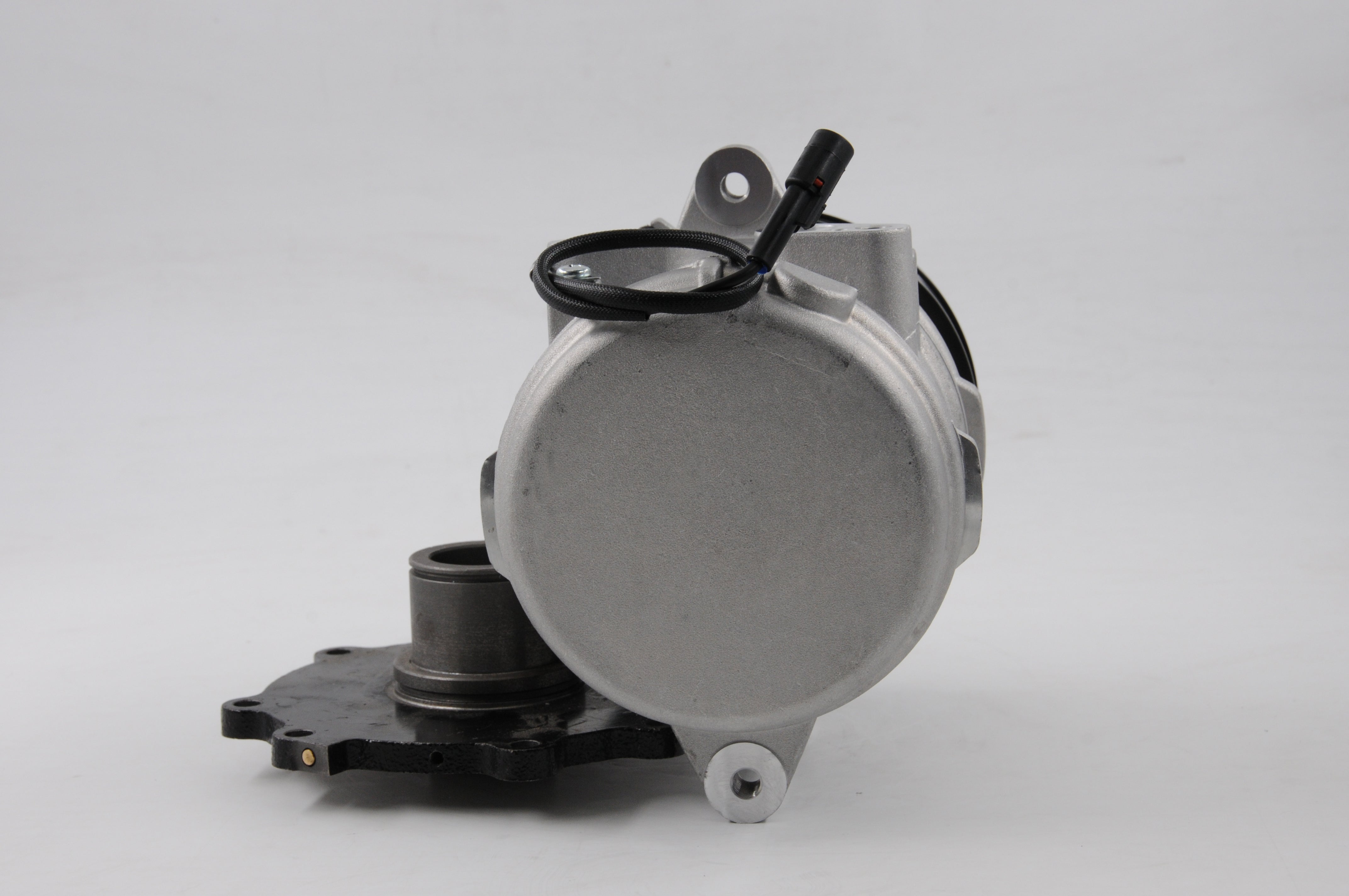 AC Compressor for HOLDEN & NISSAN (CO.81.005)