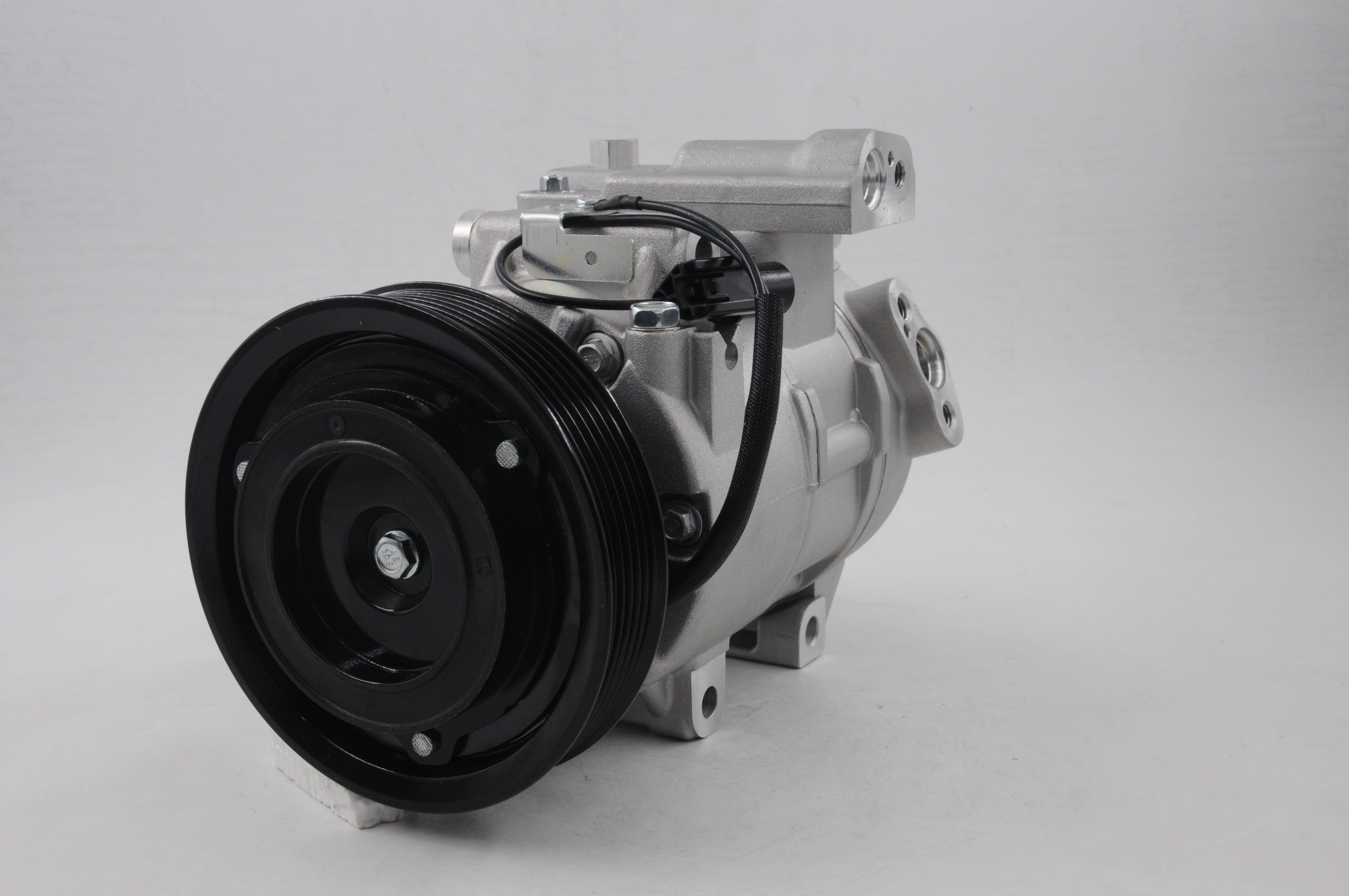 AC Compressor for HYUNDAI (CO.43.016)