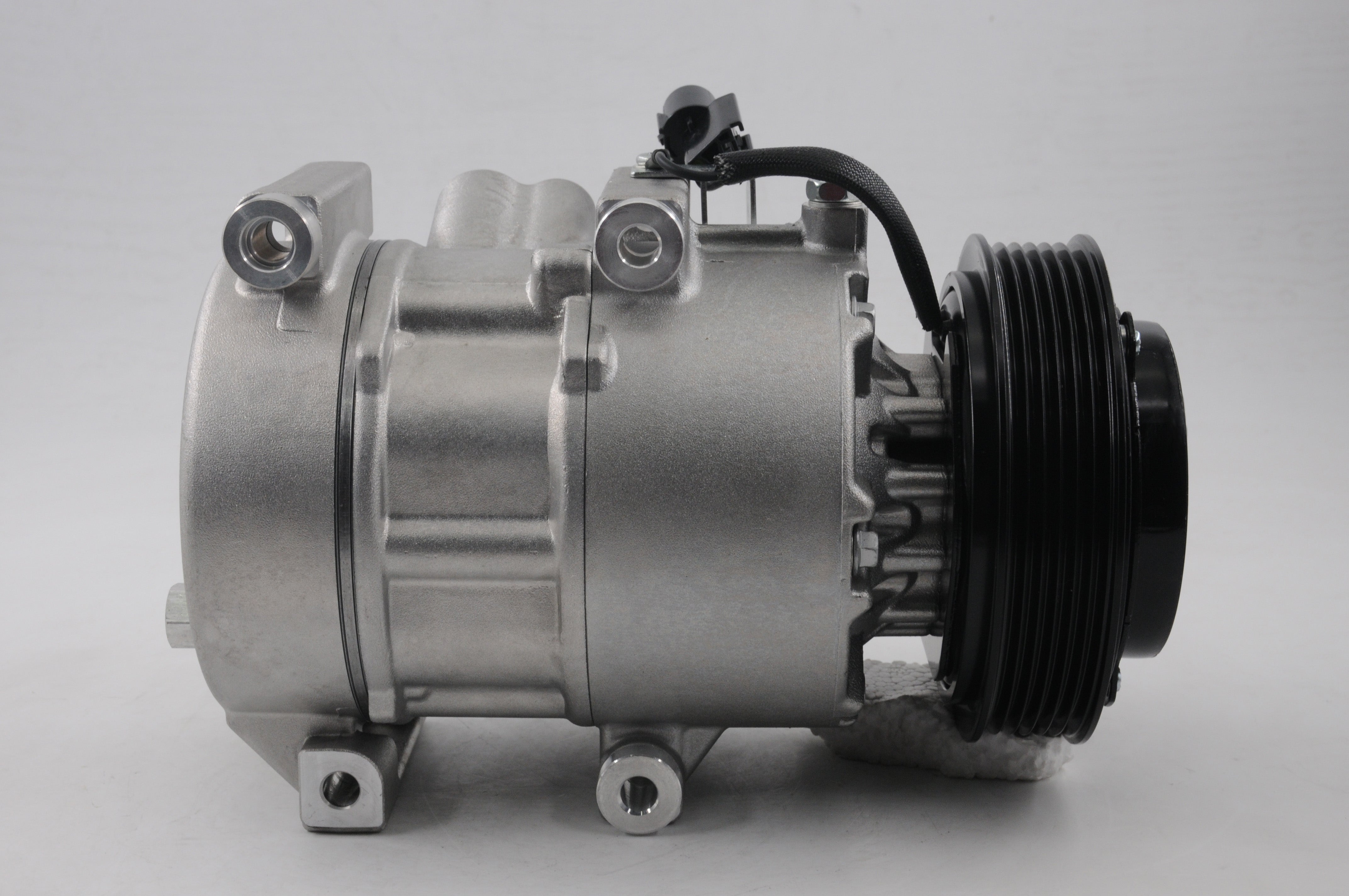 AC Compressor for KIA (CO.43.017)