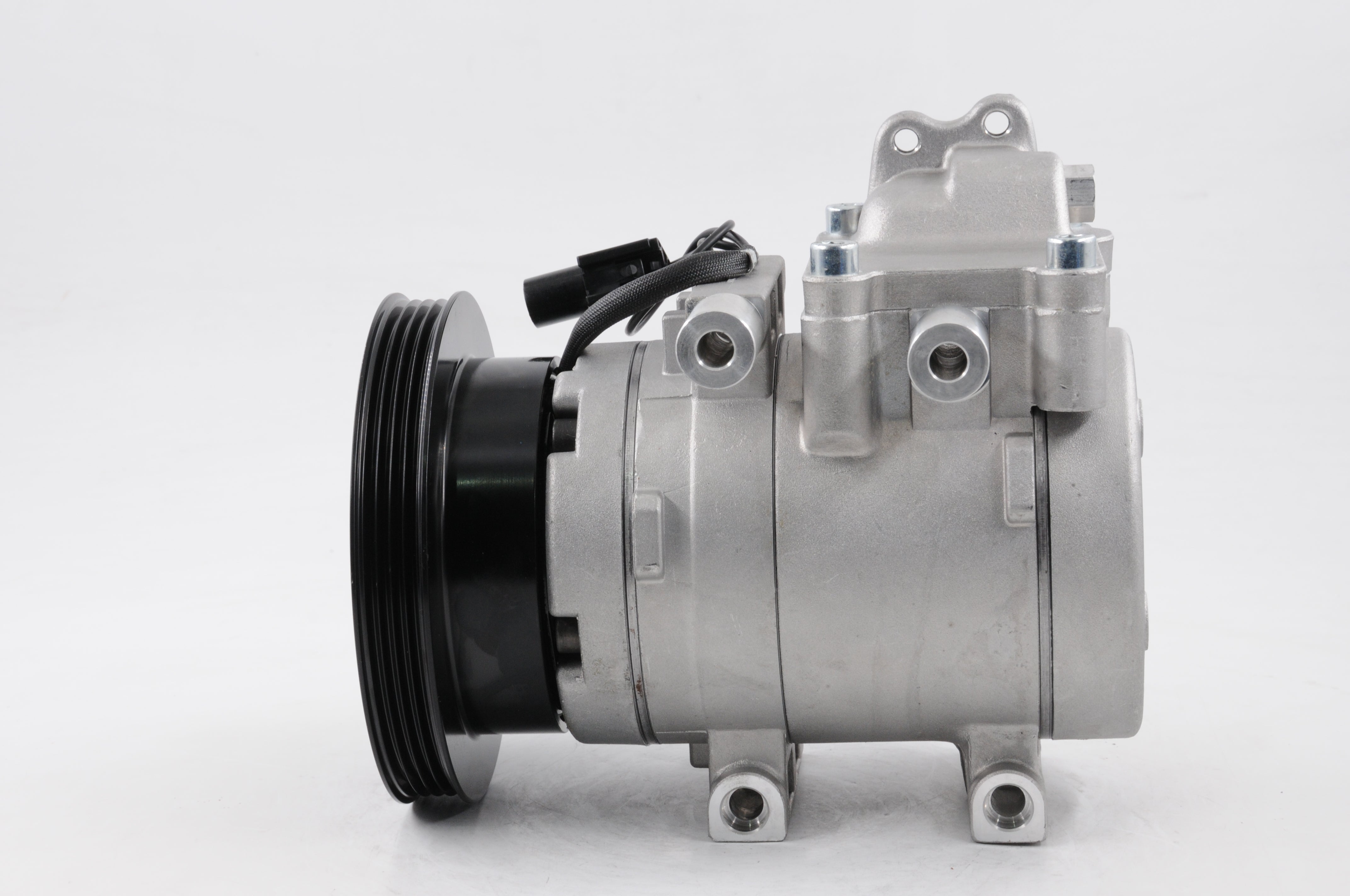 AC Compressor for HYUNDAI (CO.42.021)