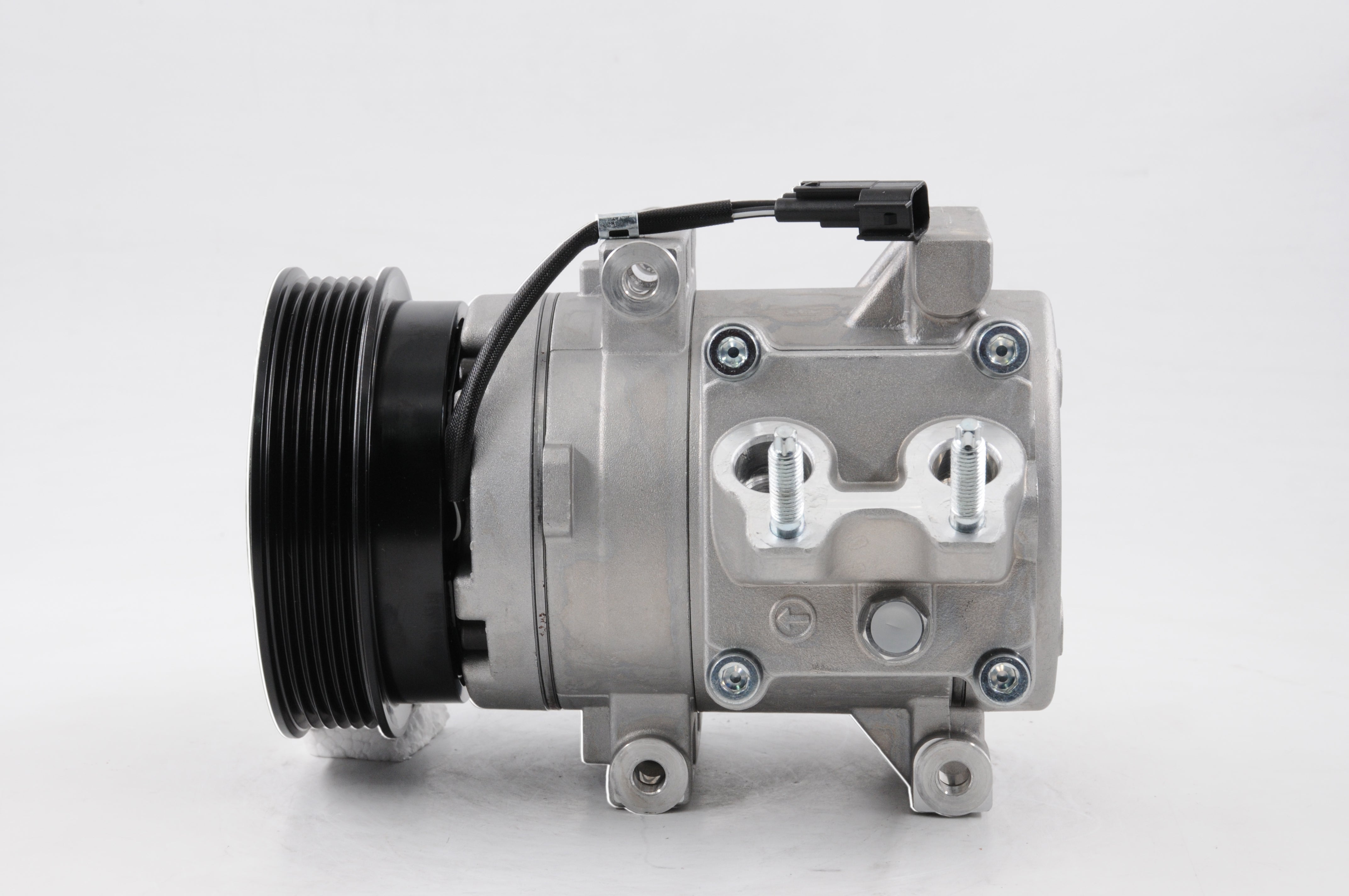 AC Compressor for FORD (CO.23.010)