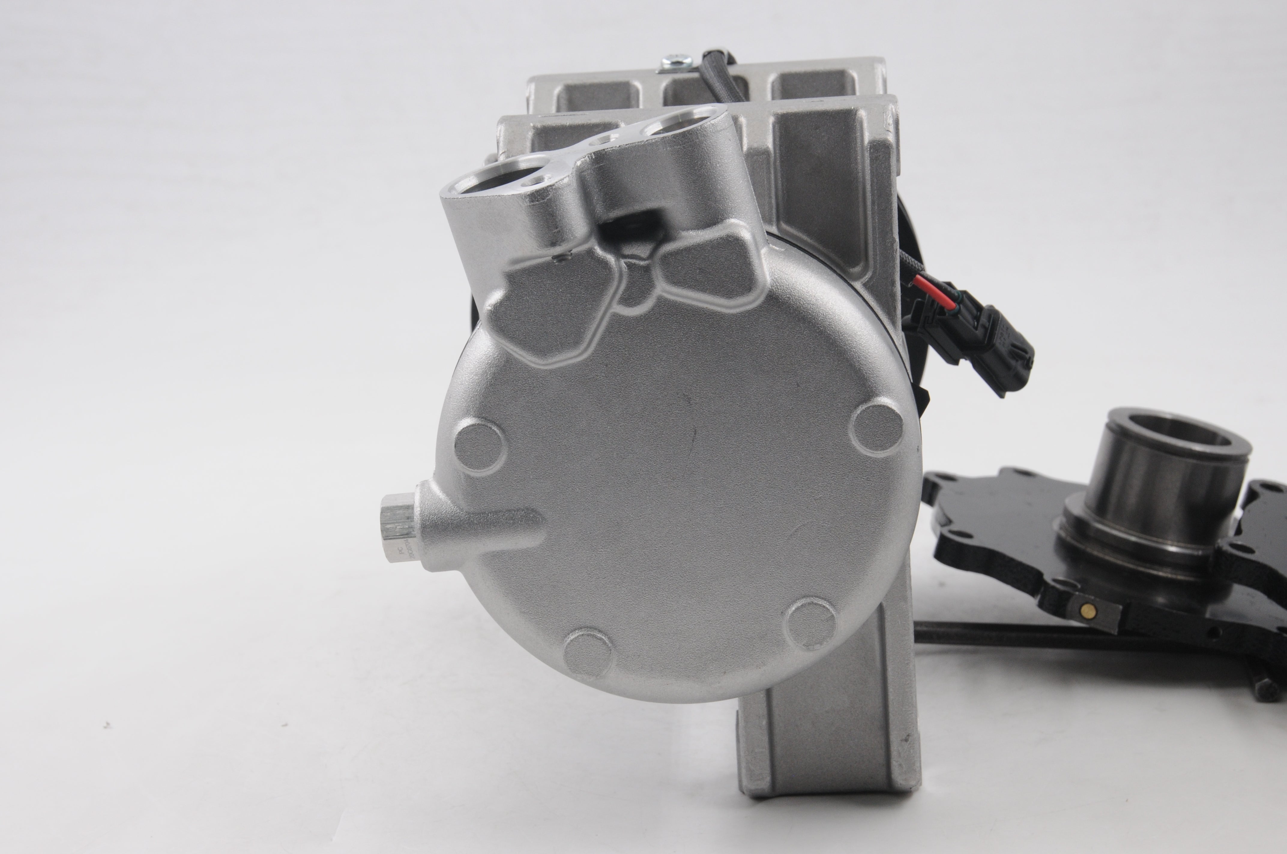 AC Compressor for RENAULT (CO.02.014)