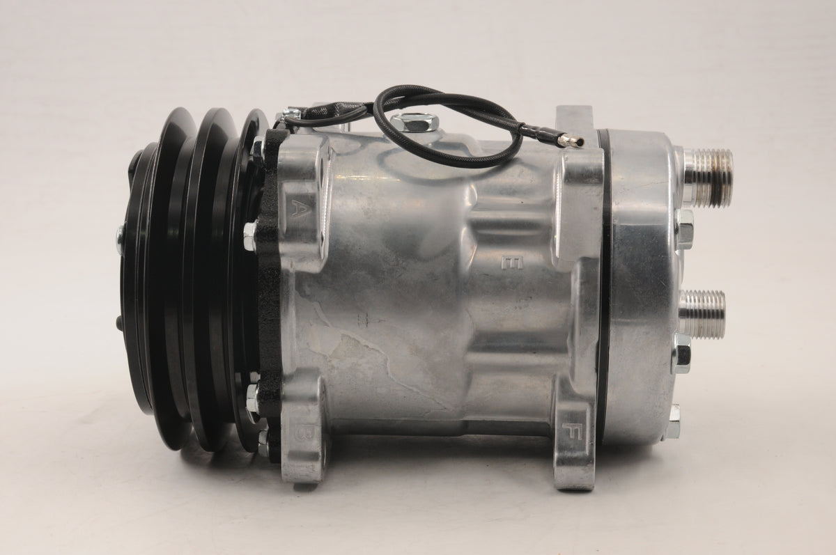 AC Compressor for CASE & NEW HOLLAND (CO.958.001)