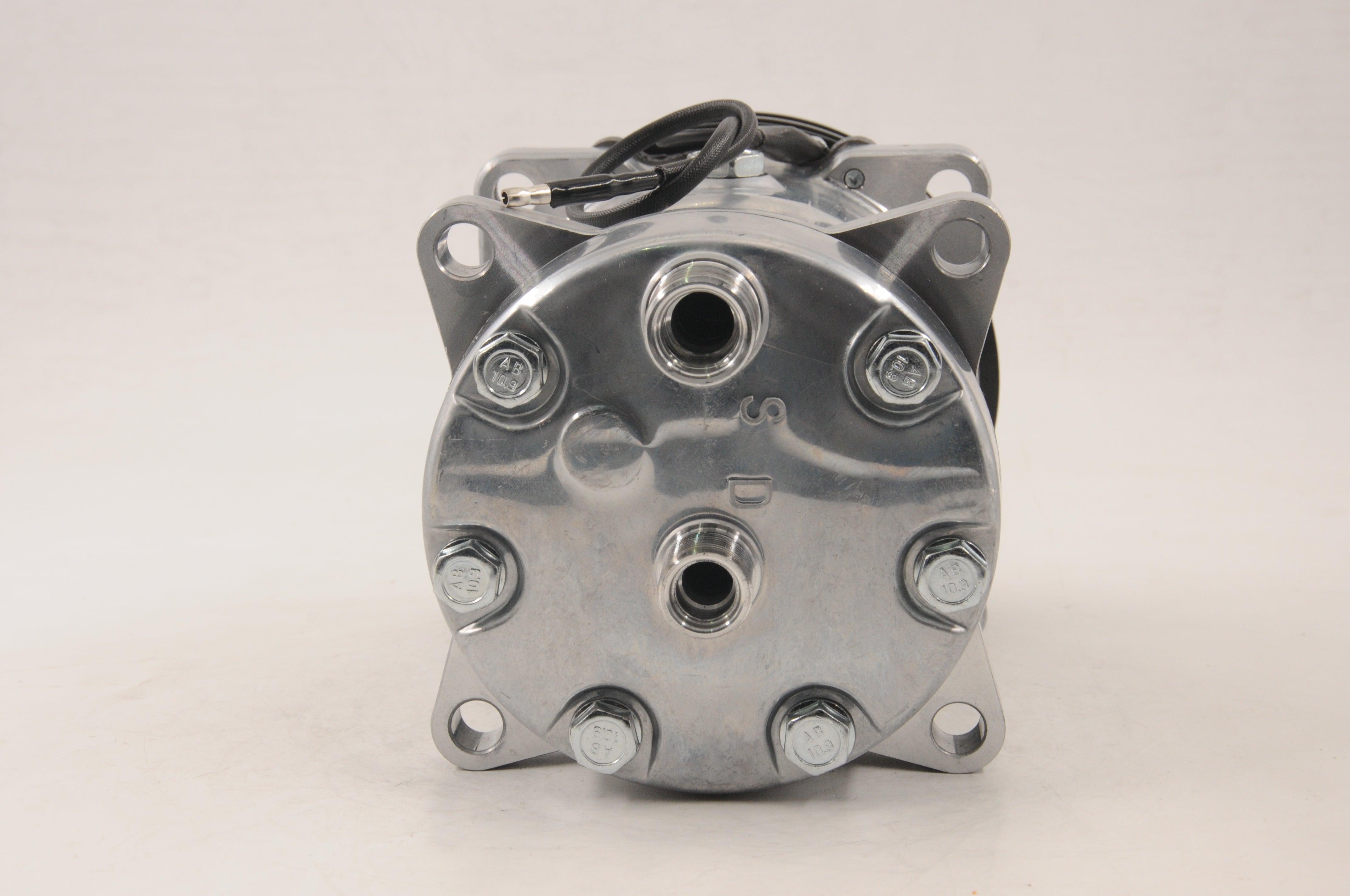 AC Compressor for CASE & NEW HOLLAND (CO.958.001)