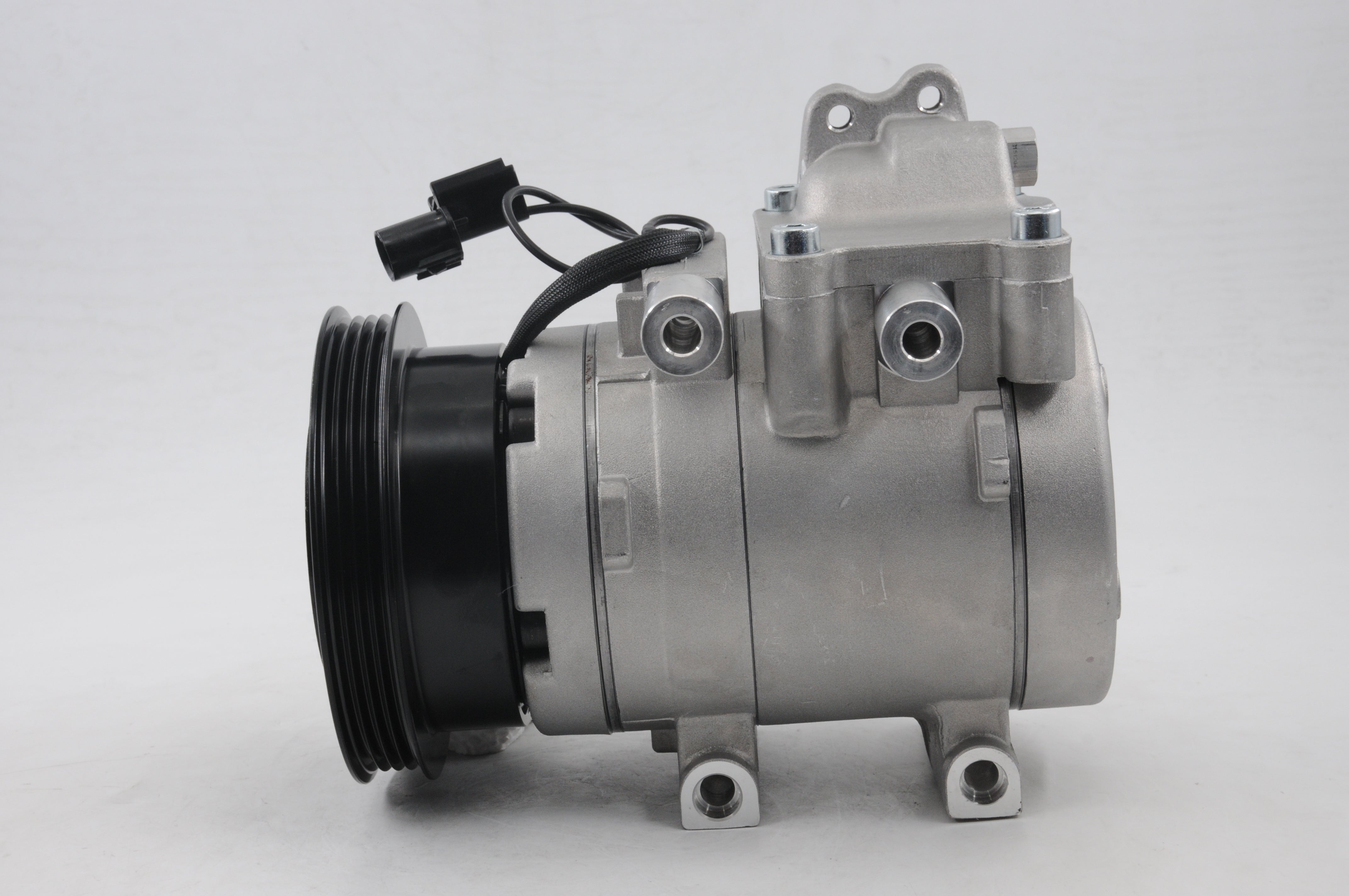 AC Compressor for HYUNDAI (CO.42.025)