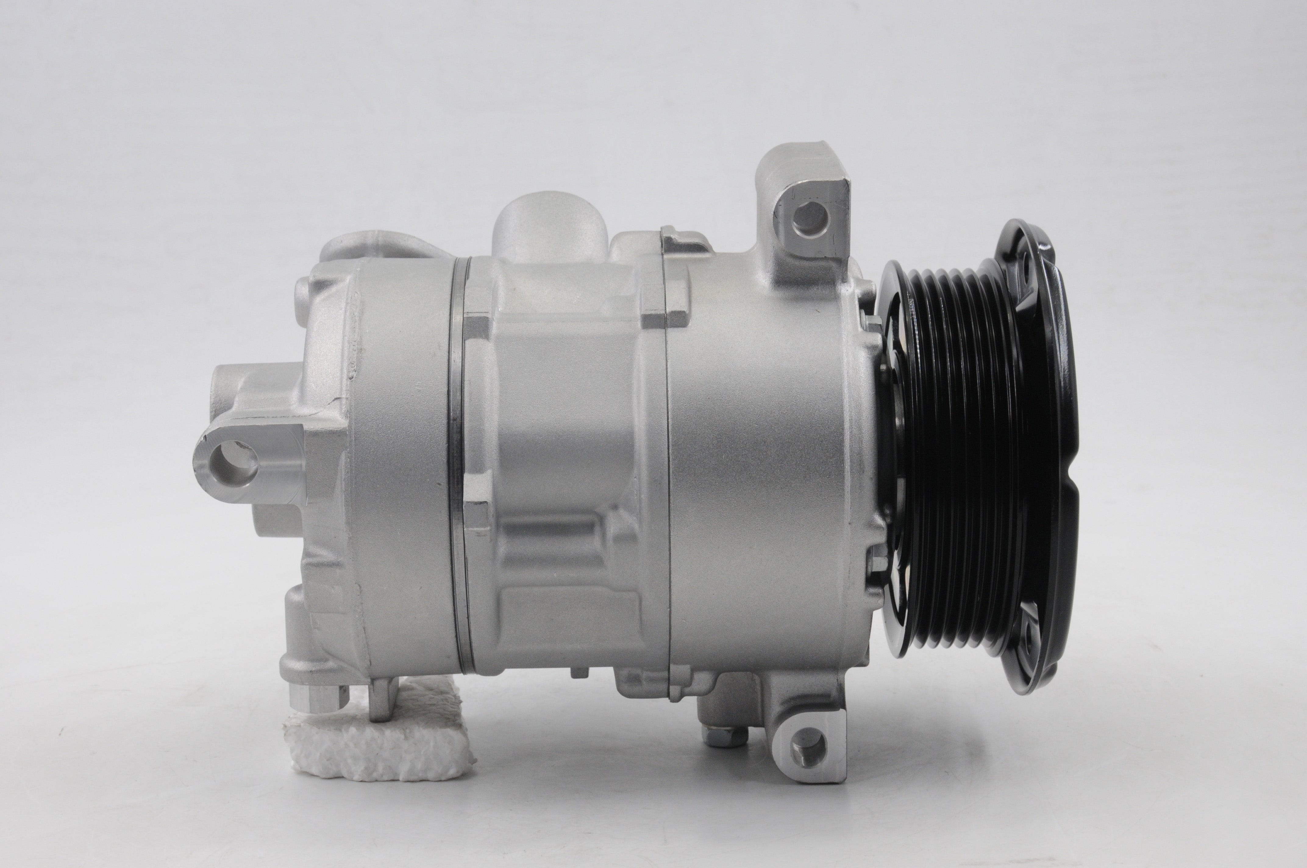 AC Compressor for JEEP & DODGE (CO.22.002)