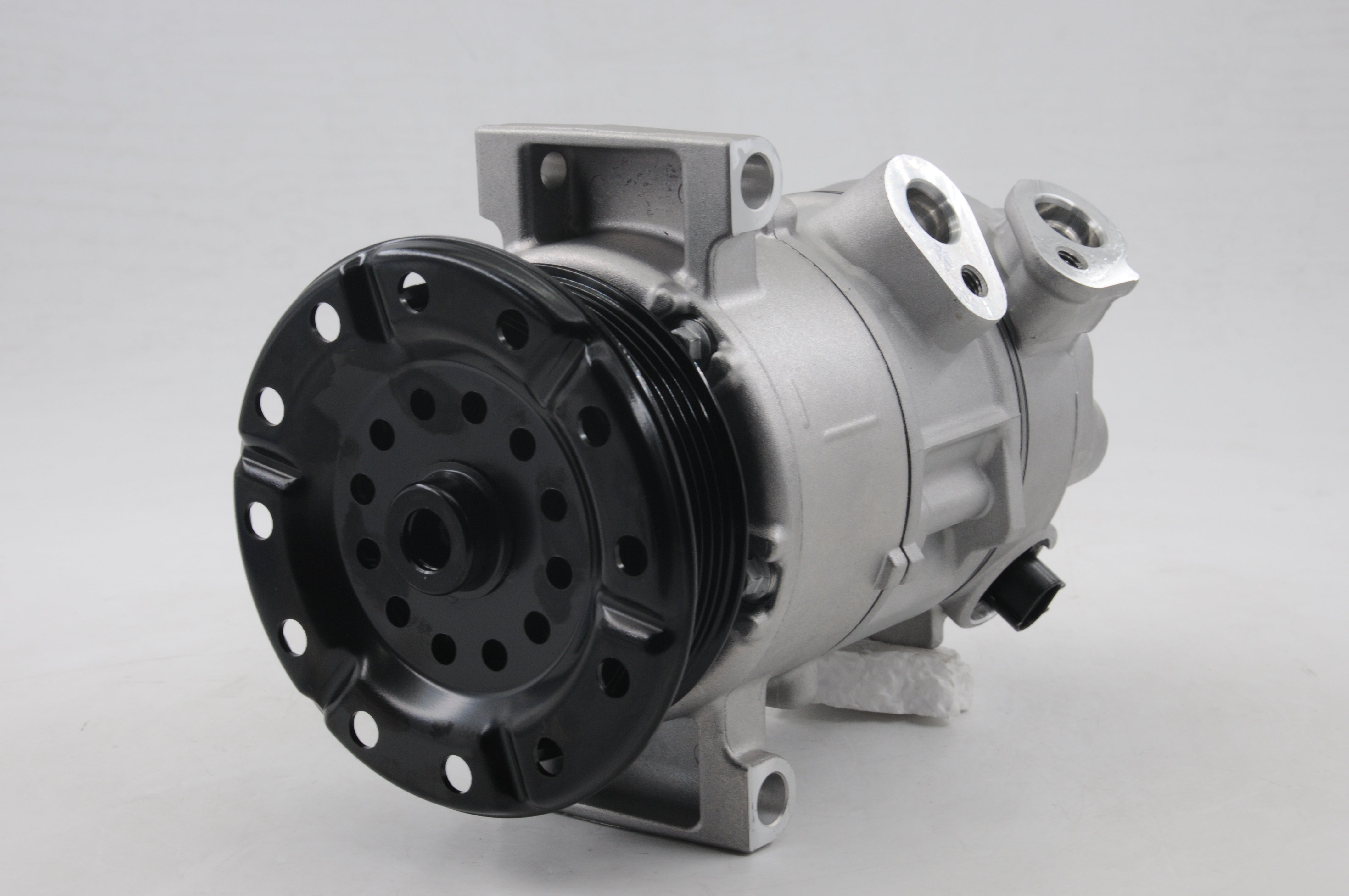 AC Compressor for JEEP & DODGE (CO.22.002)