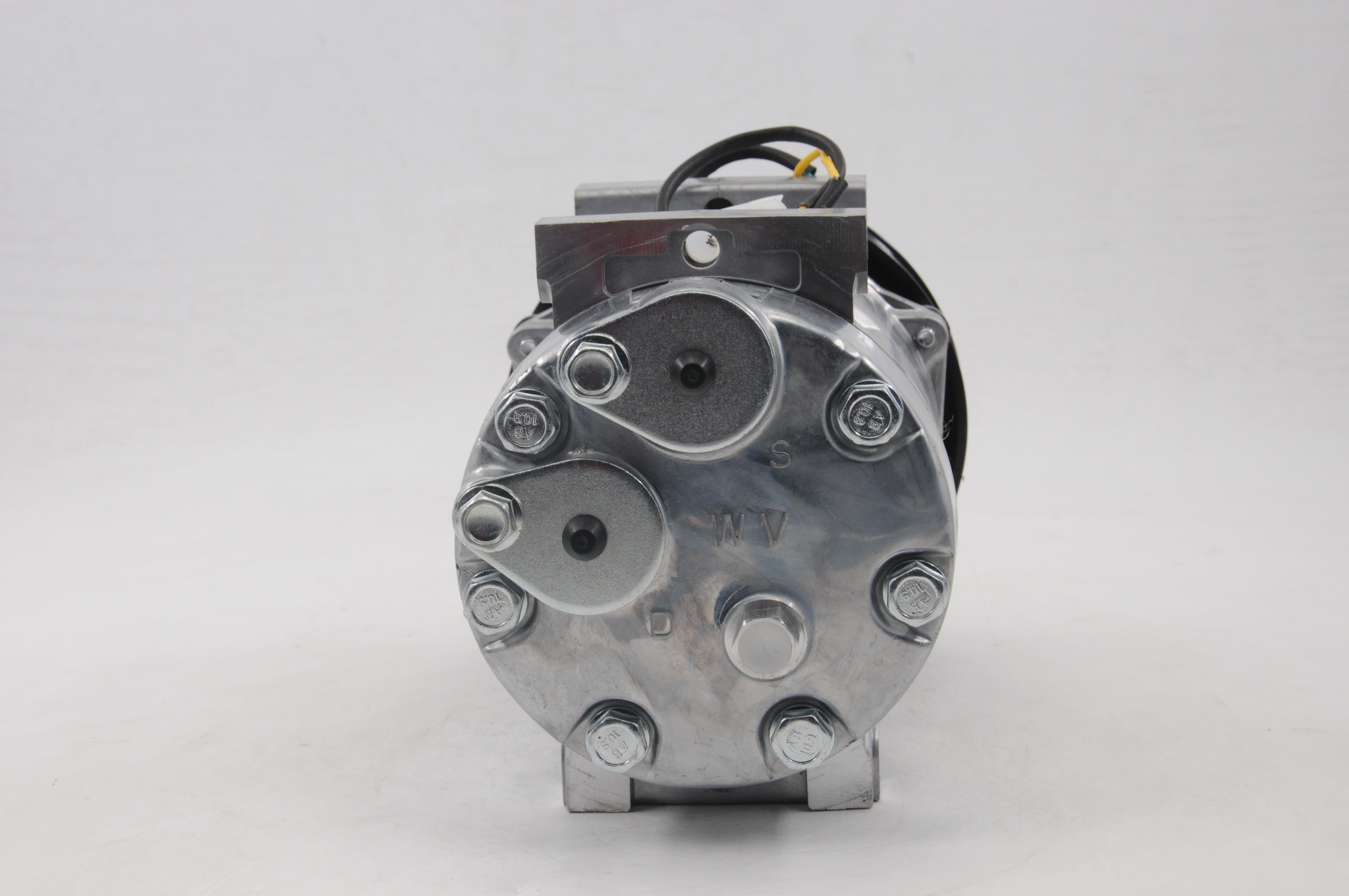 AC Compressor for VOLVO (CO.17.002)