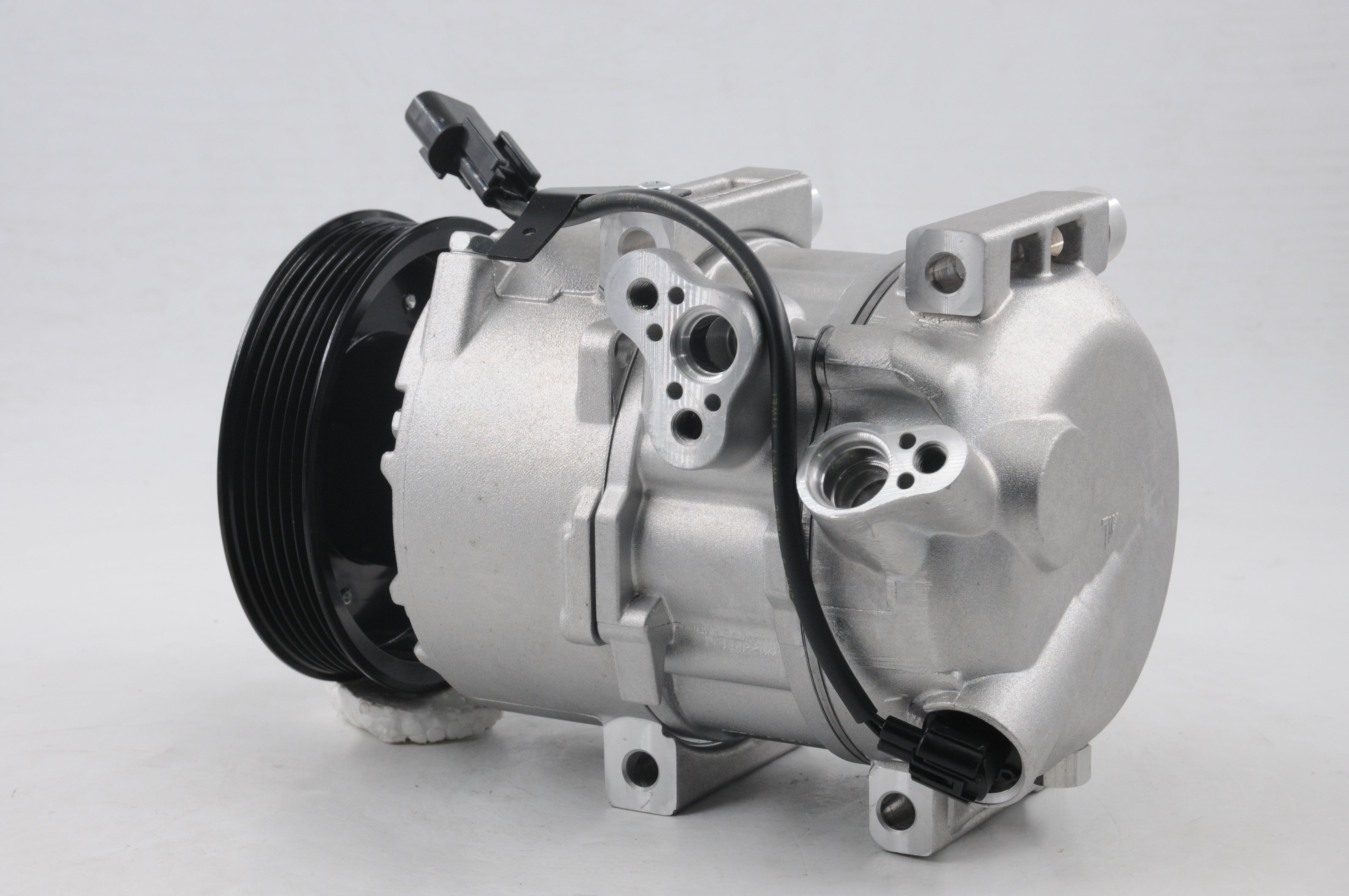 AC Compressor for KIA (CO.43.039)