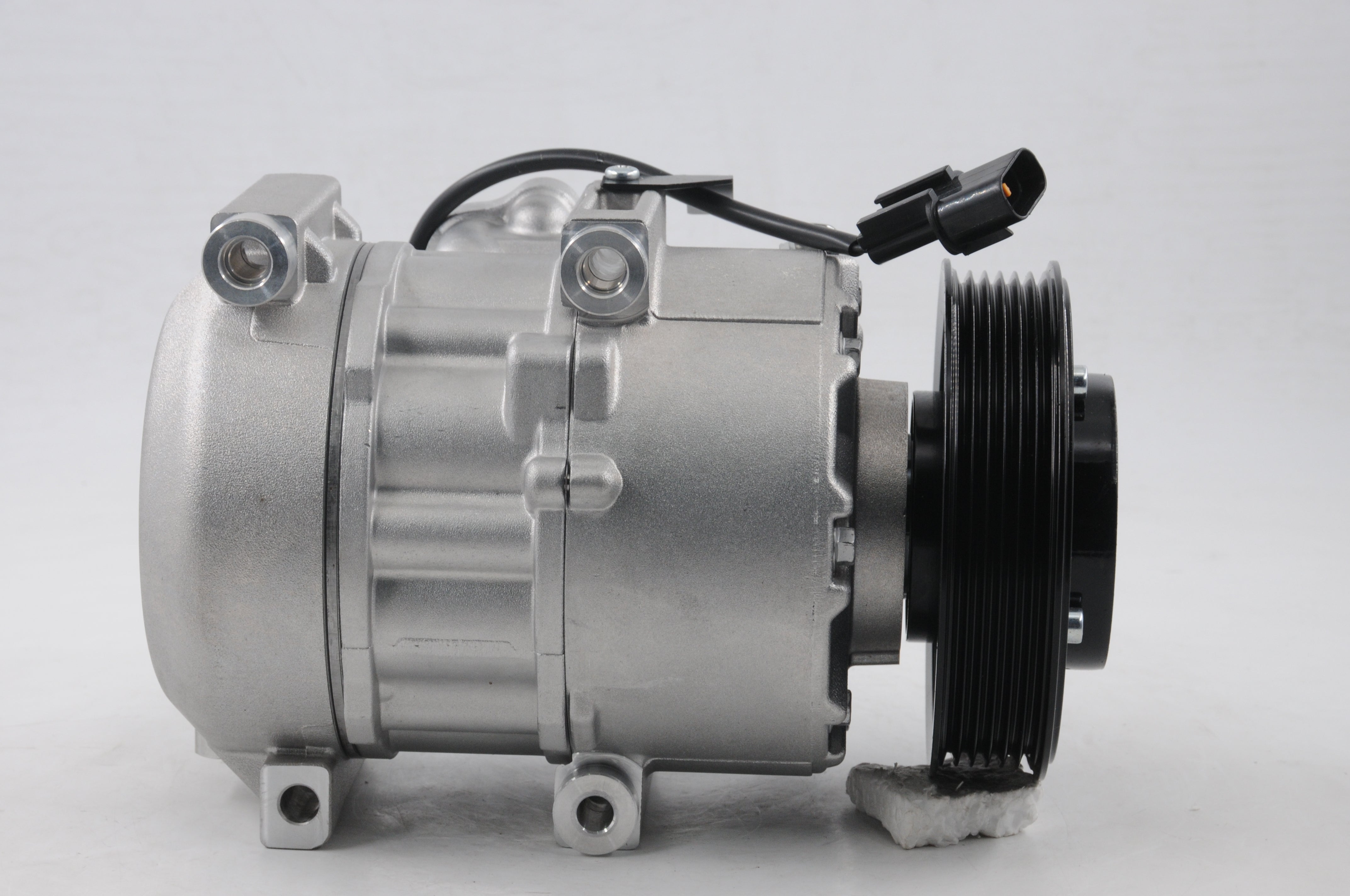AC Compressor for KIA (CO.43.039)
