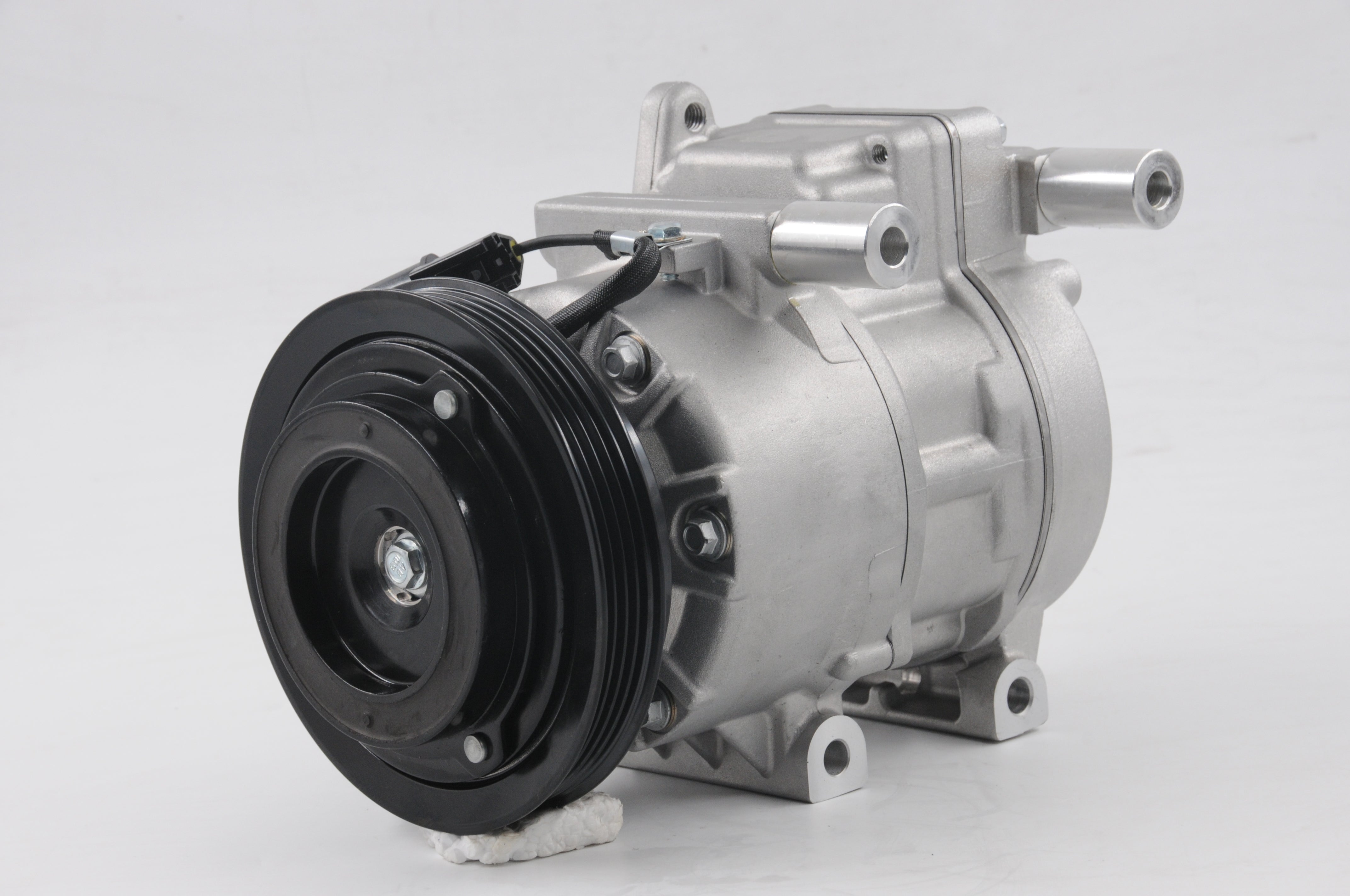 AC Compressor for HYUNDAI (CO.42.032)