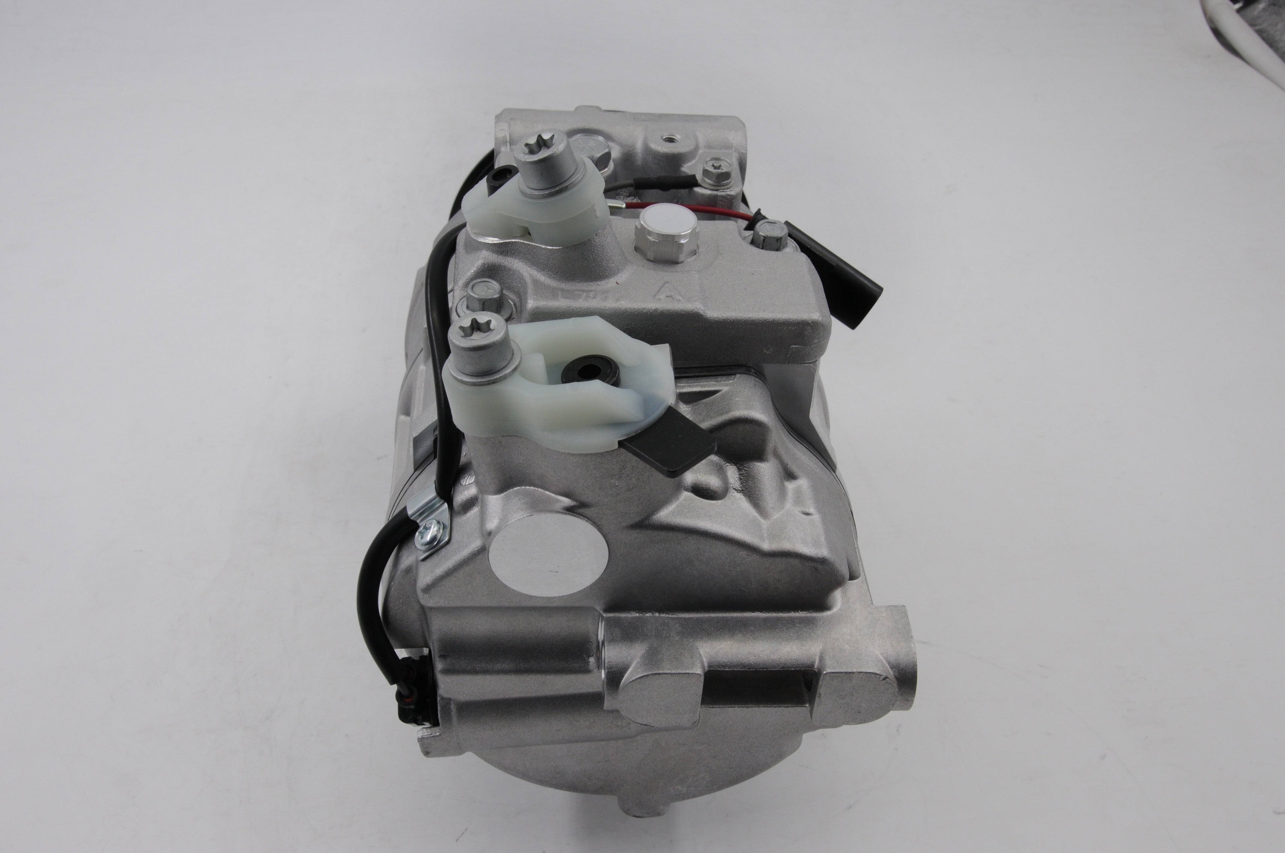 AC Compressor for MERCEDES BENZ (CO.15.030)