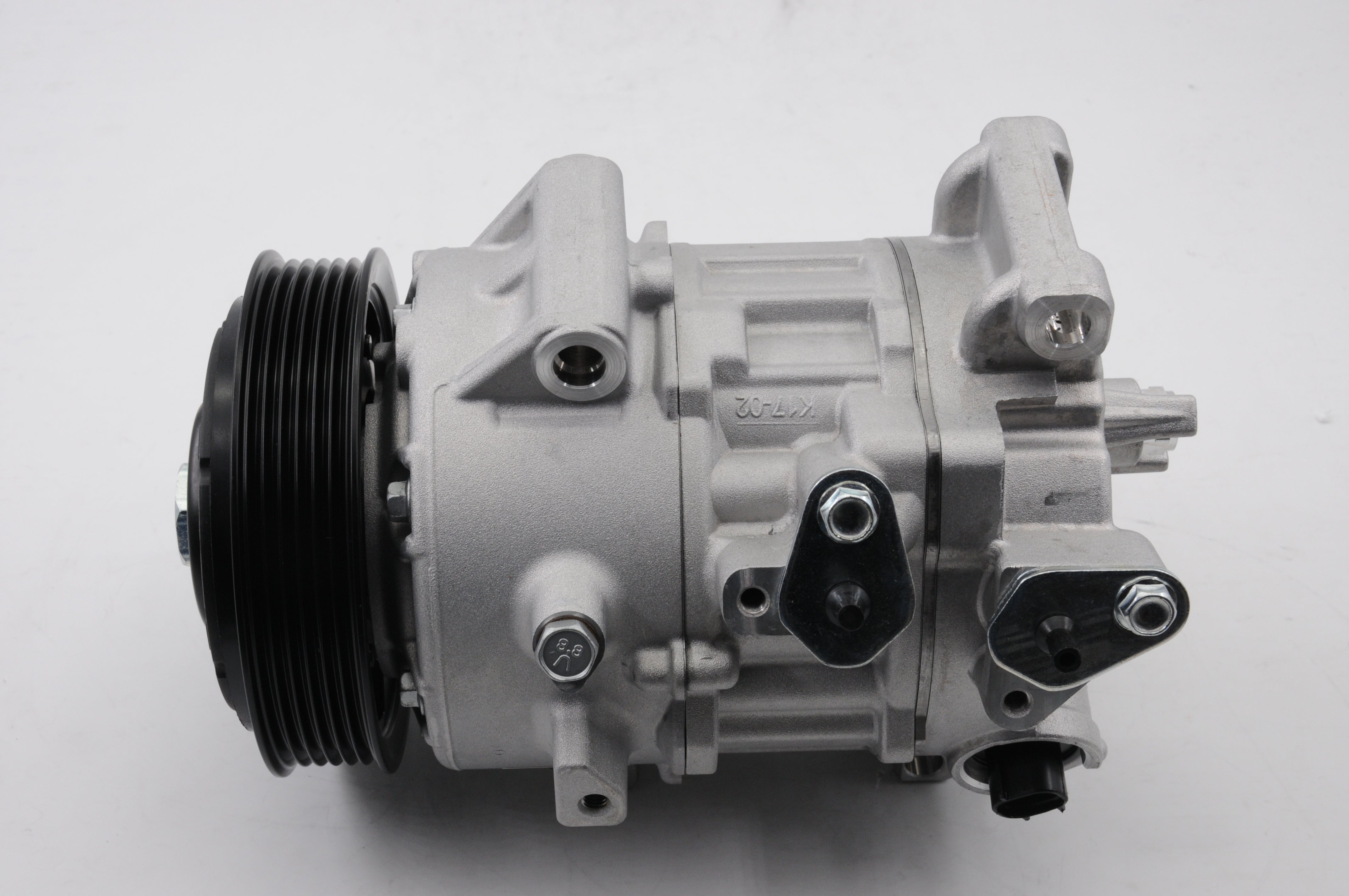 AC Compressor for TOYOTA (CO.04.101)
