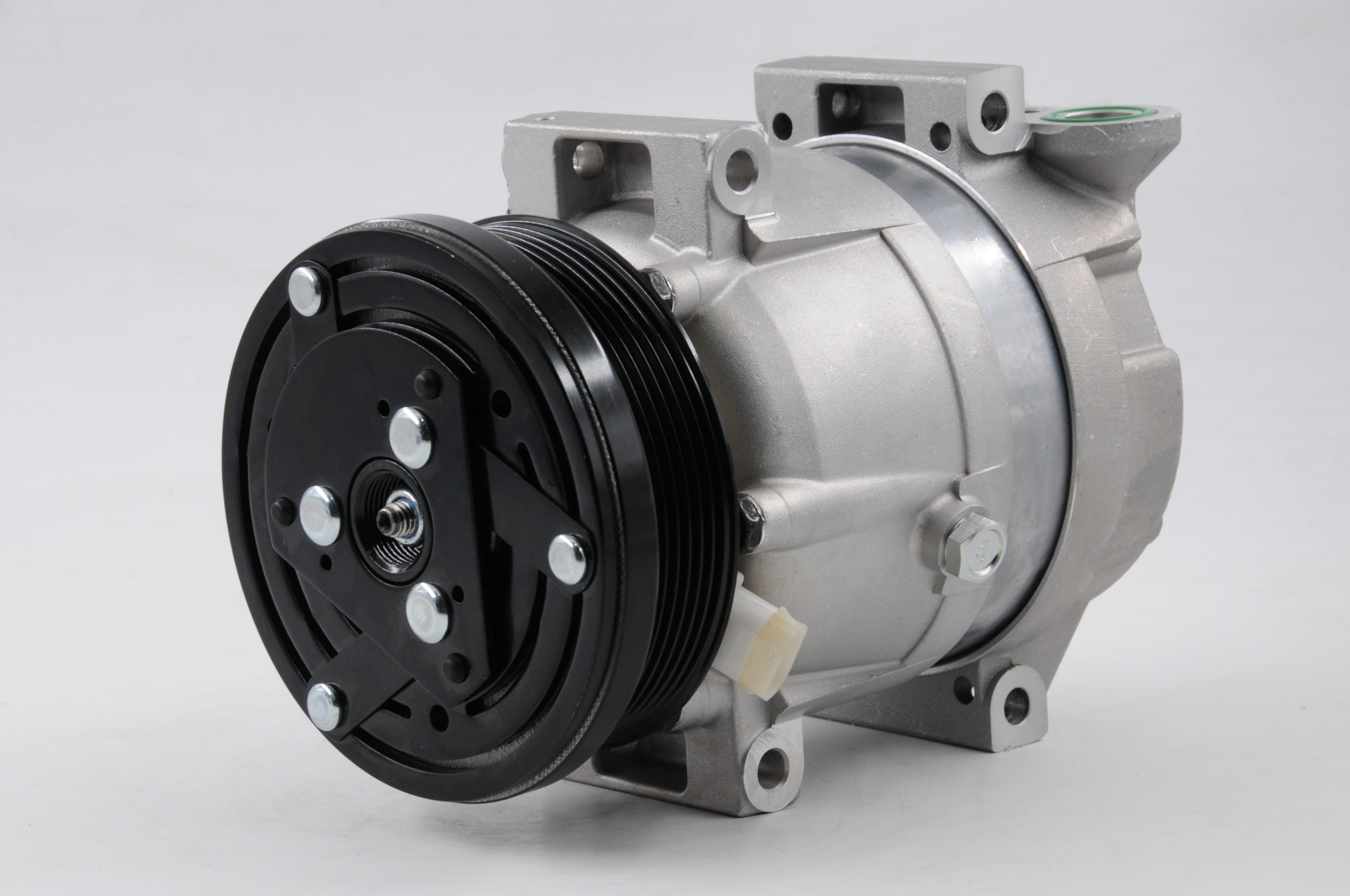 AC Compressor for HOLDEN & DAEWOO (CO.81.002)