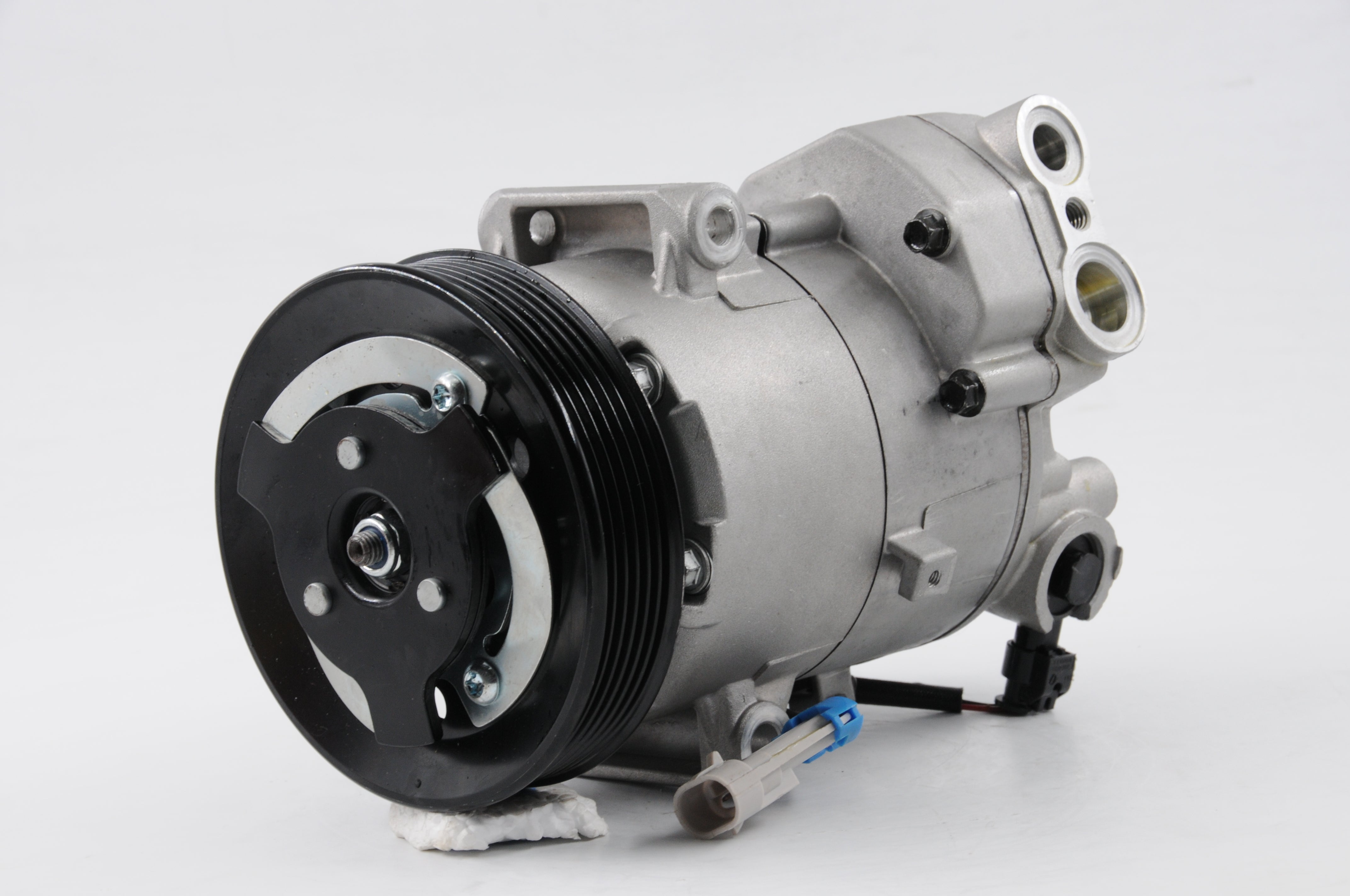 AC Compressor for HOLDEN (CO.21.018)