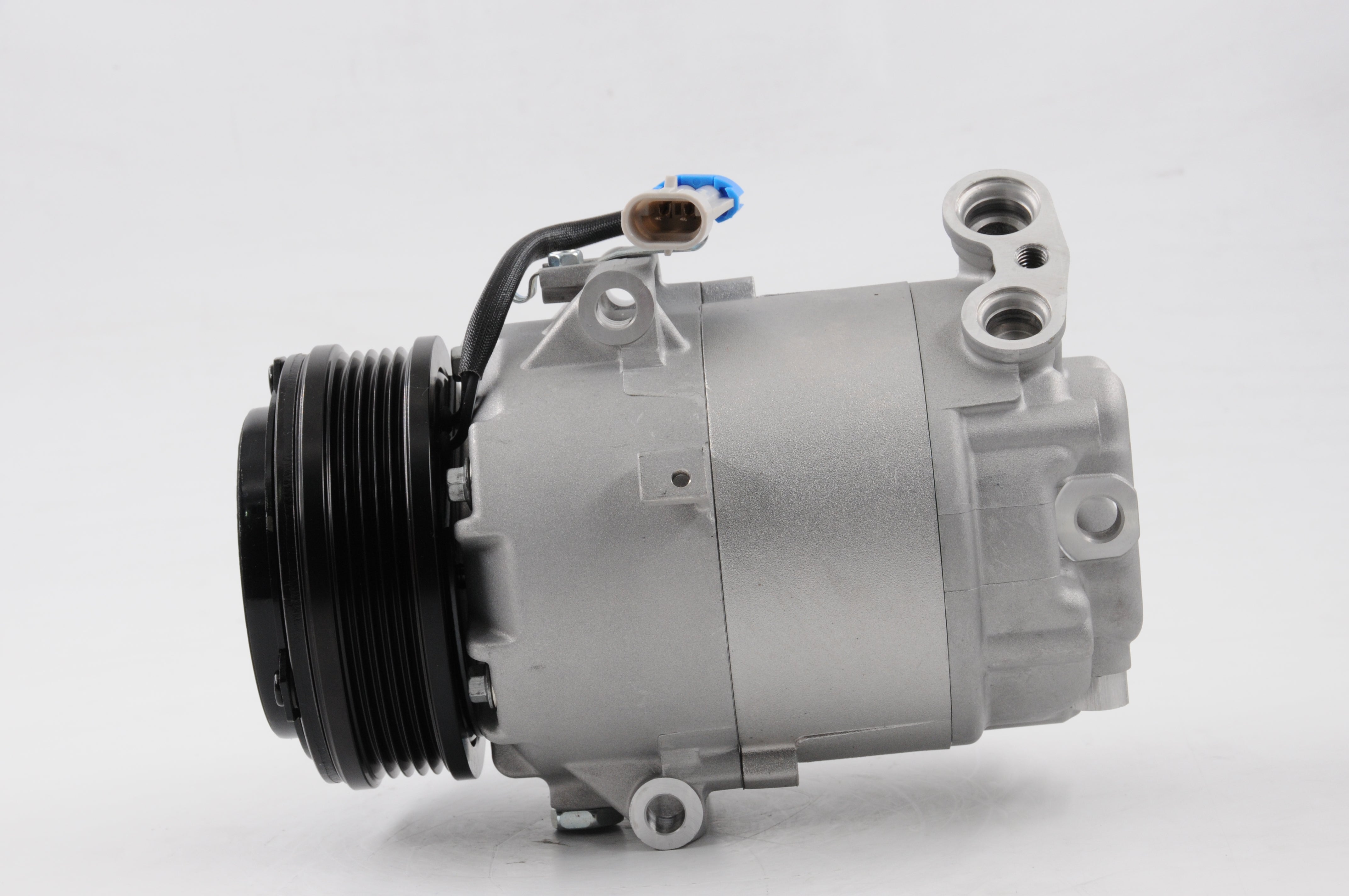 AC Compressor for HOLDEN (CO.81.023)