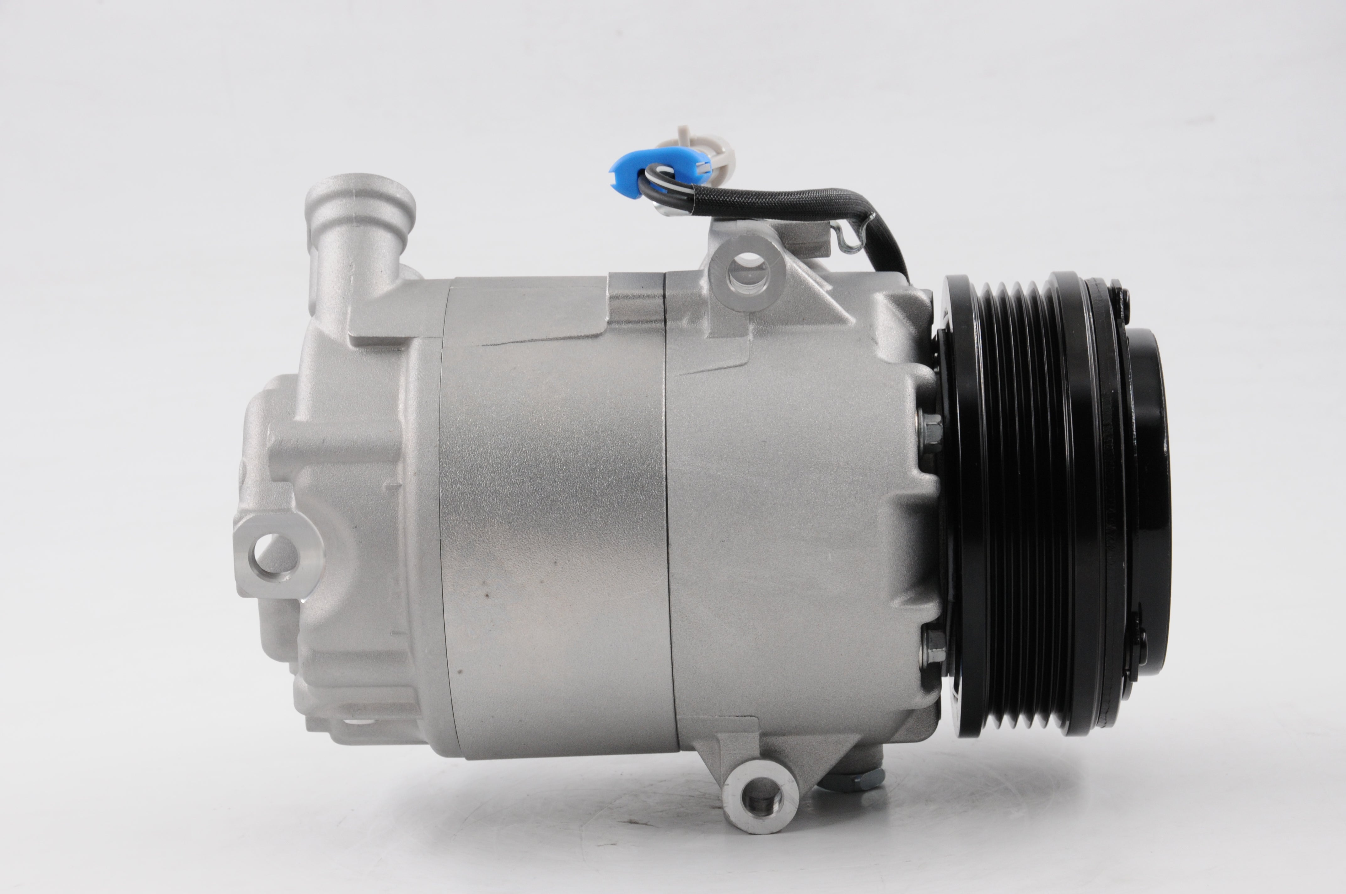 AC Compressor for HOLDEN (CO.81.023)