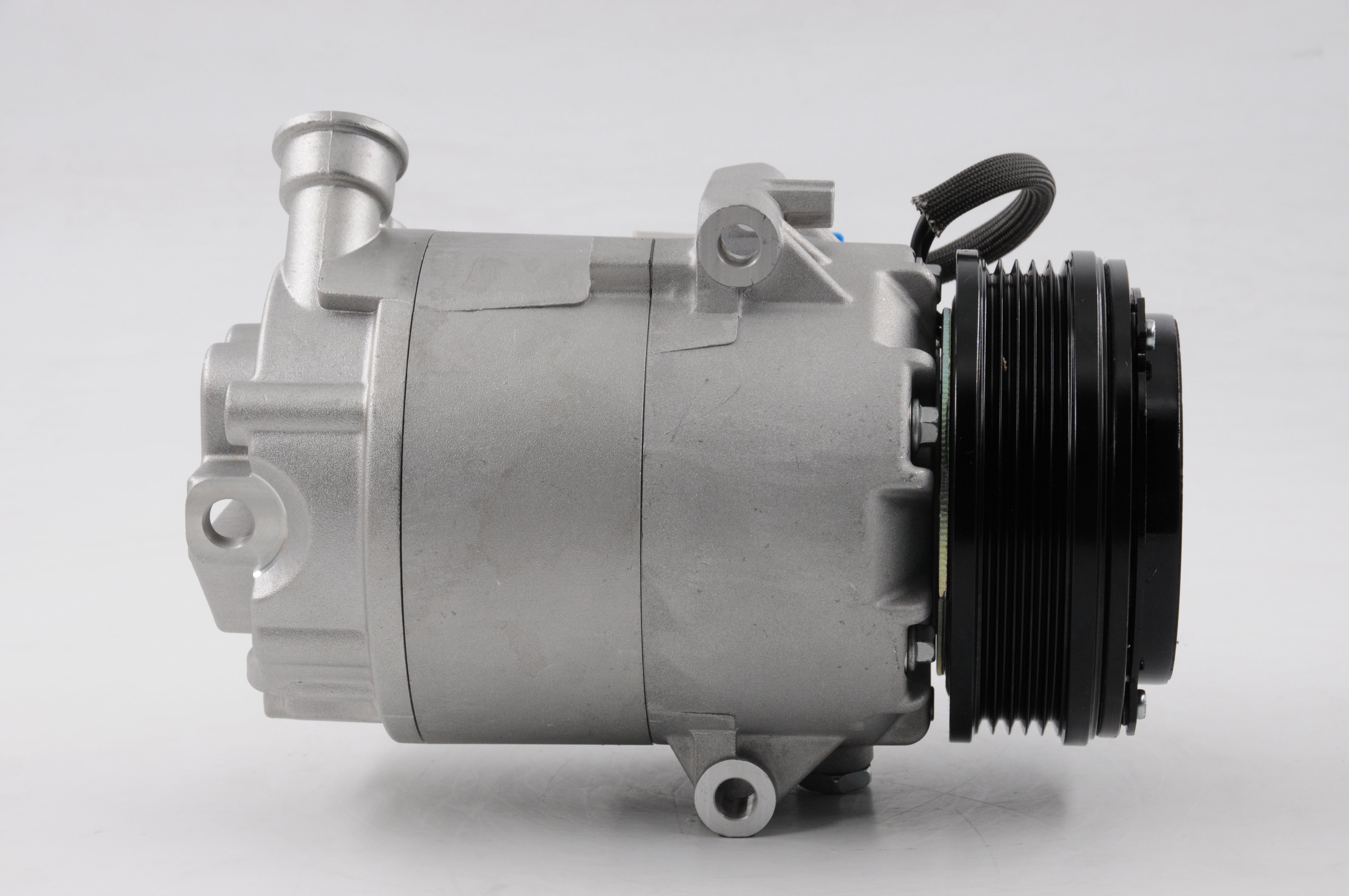 AC Compressor for HOLDEN (CO.81.003)