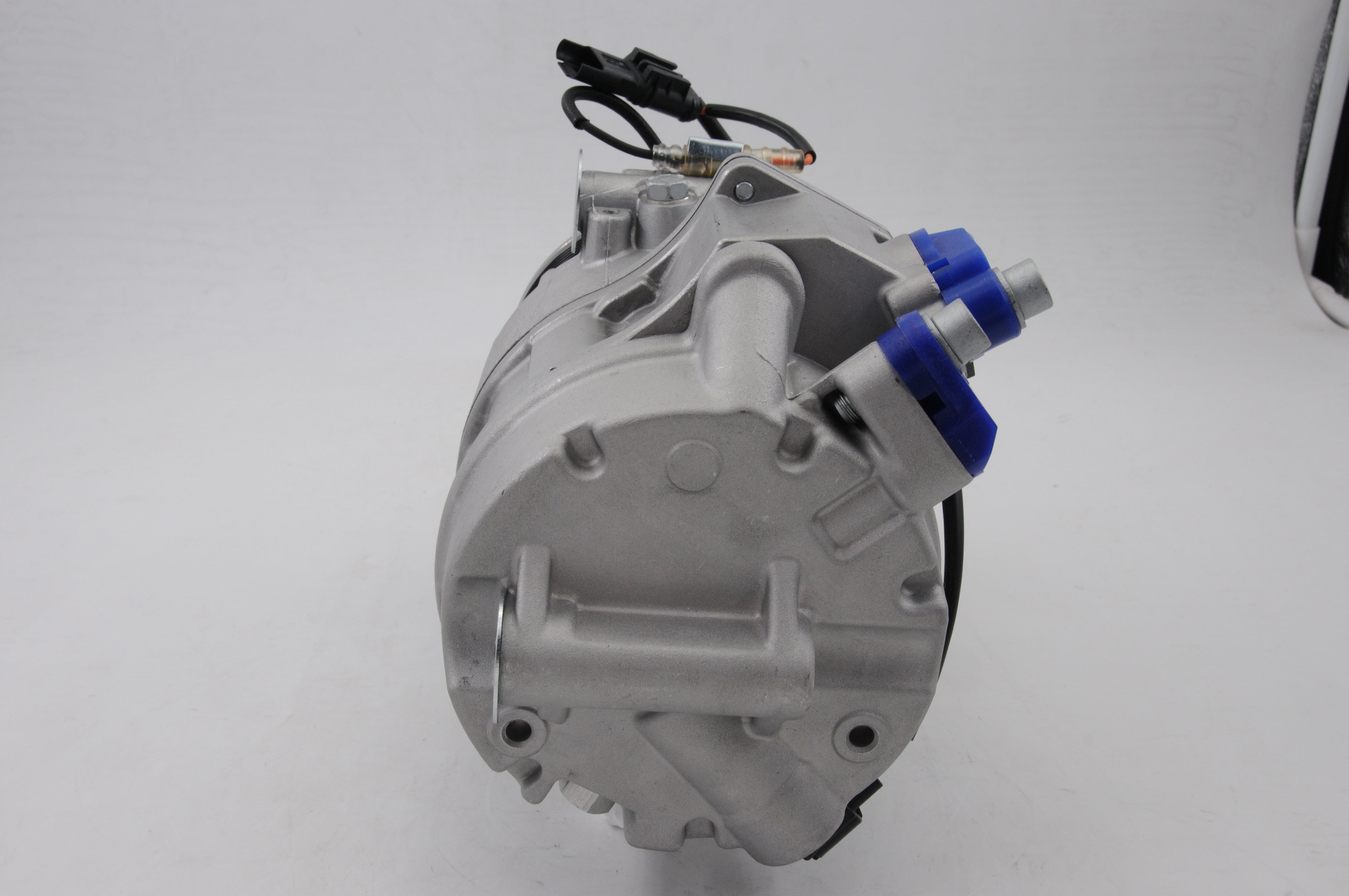 AC Compressor for BMW (CO.12.005)