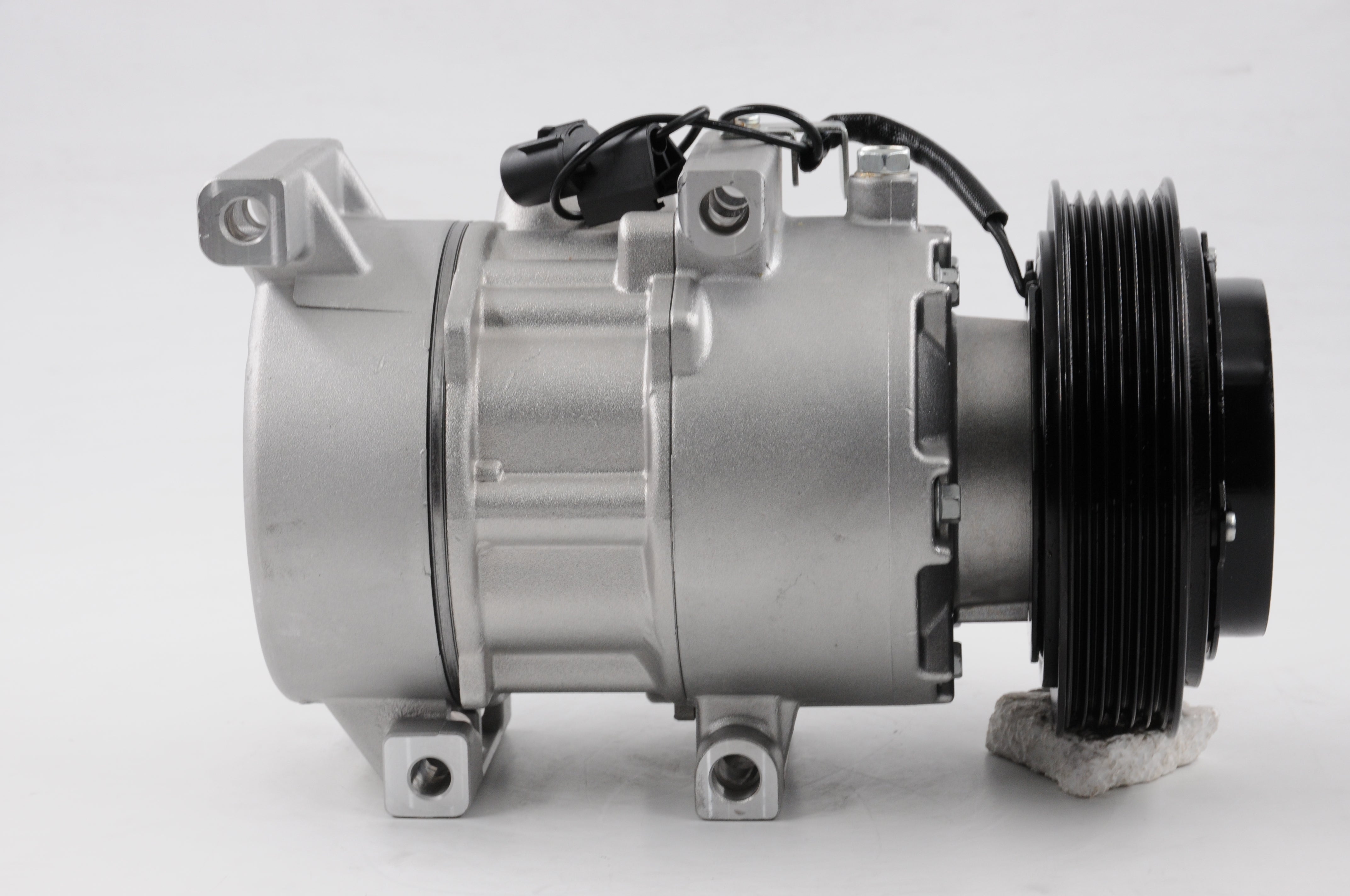 AC Compressor for HYUNDAI (CO.43.015)