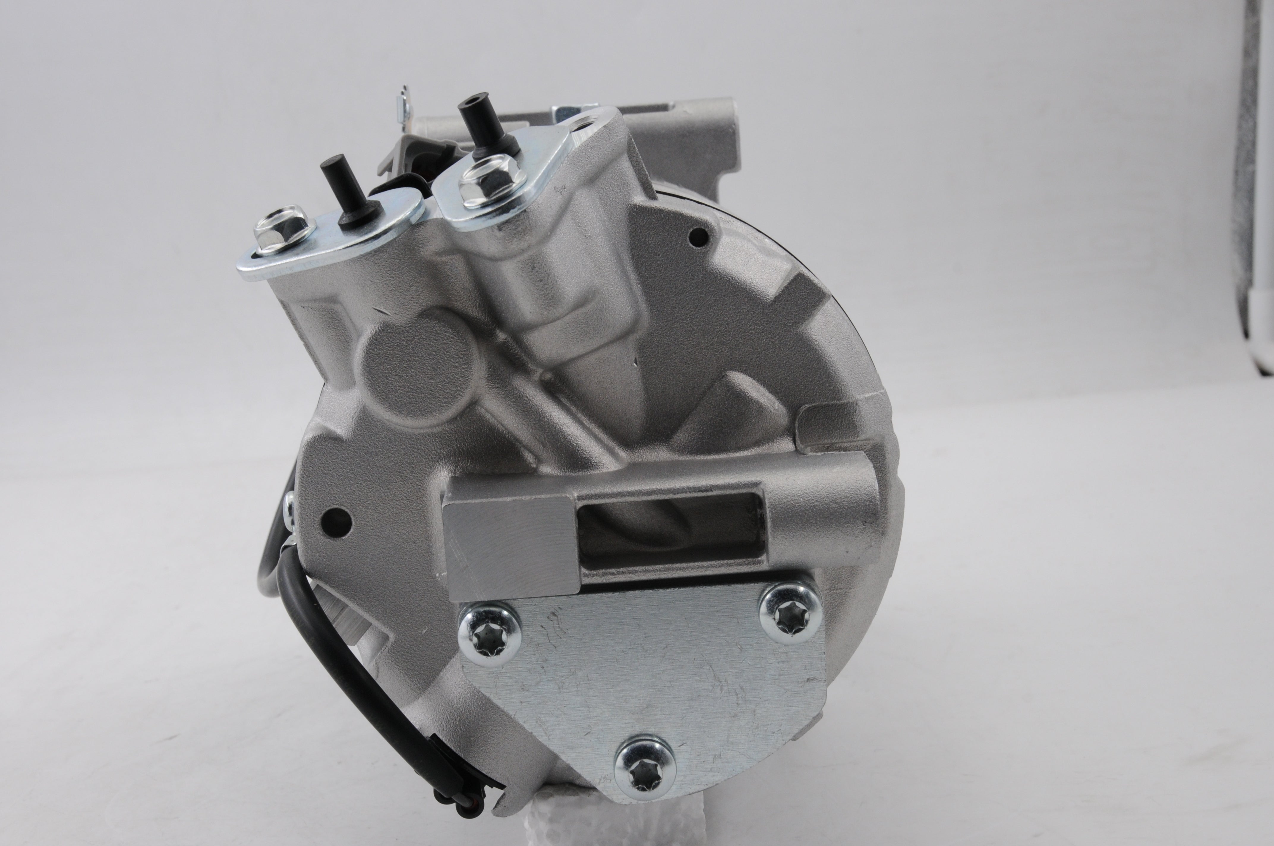 AC Compressor for NISSAN (CO.02.015)