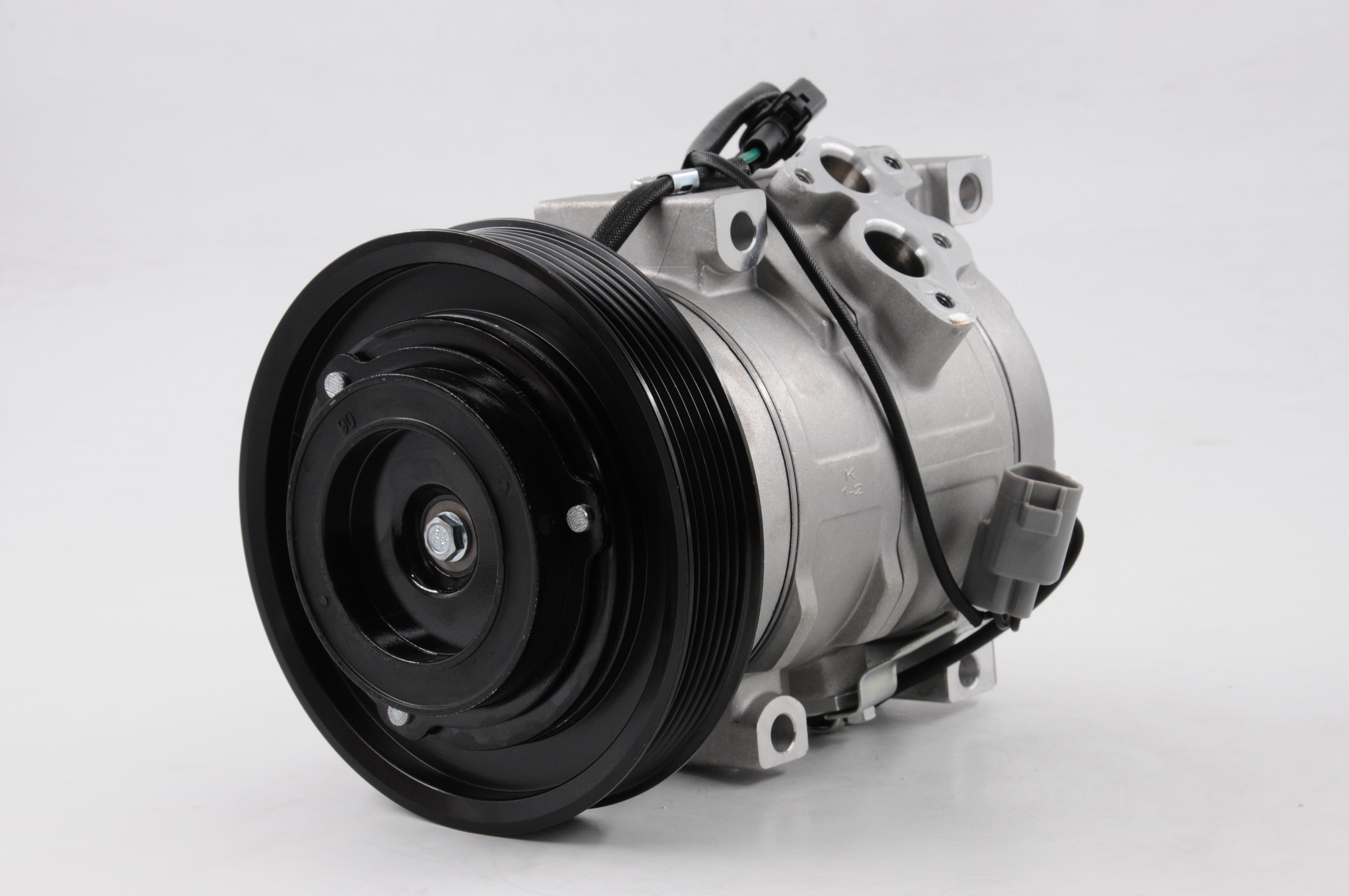 AC Compressor for HINO (CO.80.008)