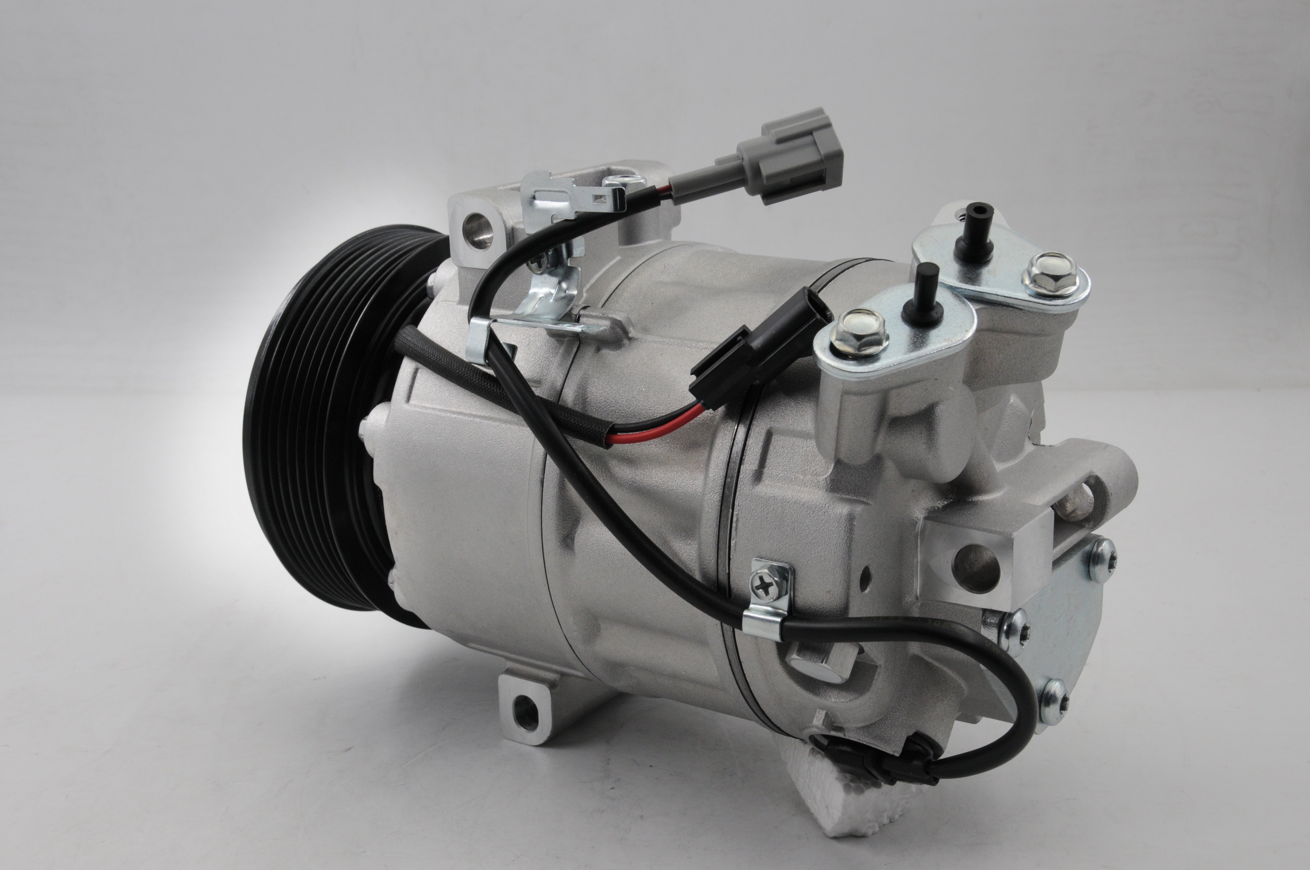 AC Compressor for RENAULT (CO.19.002)