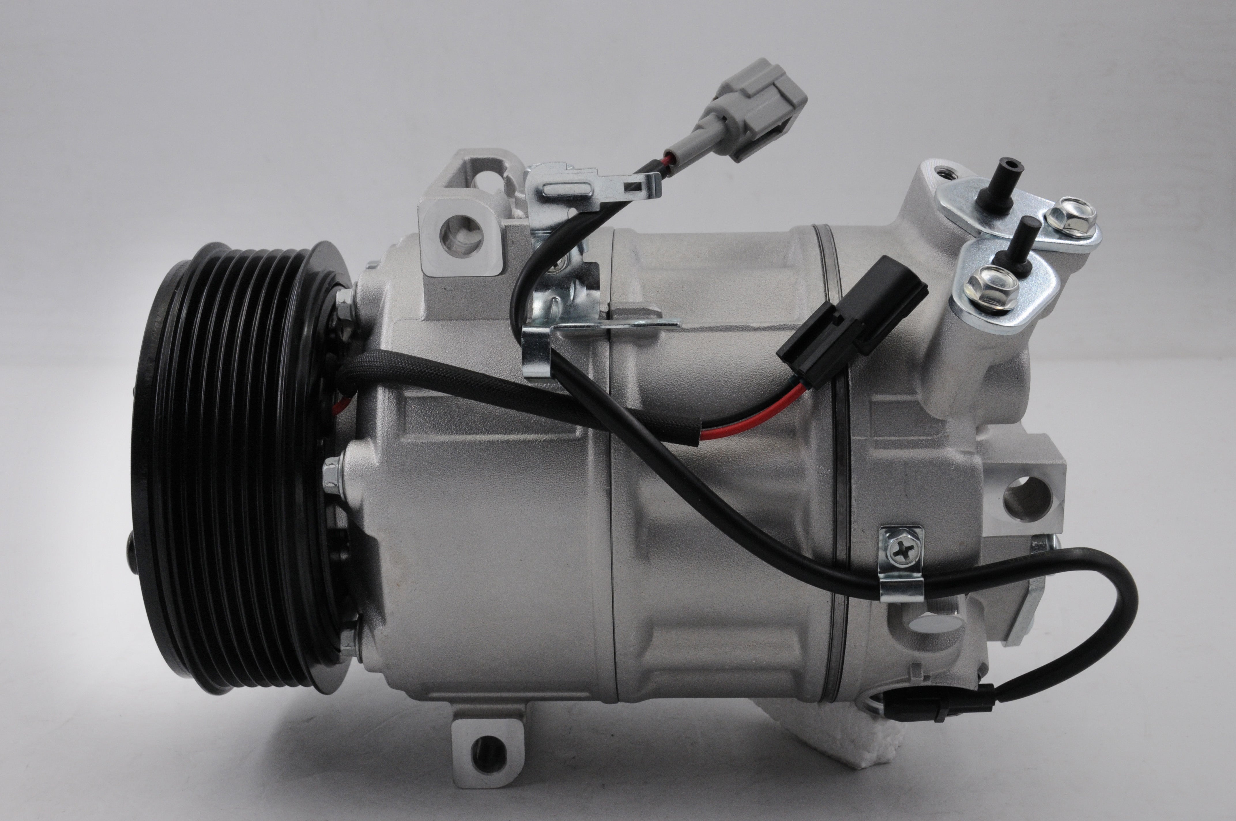 AC Compressor for RENAULT (CO.19.002)