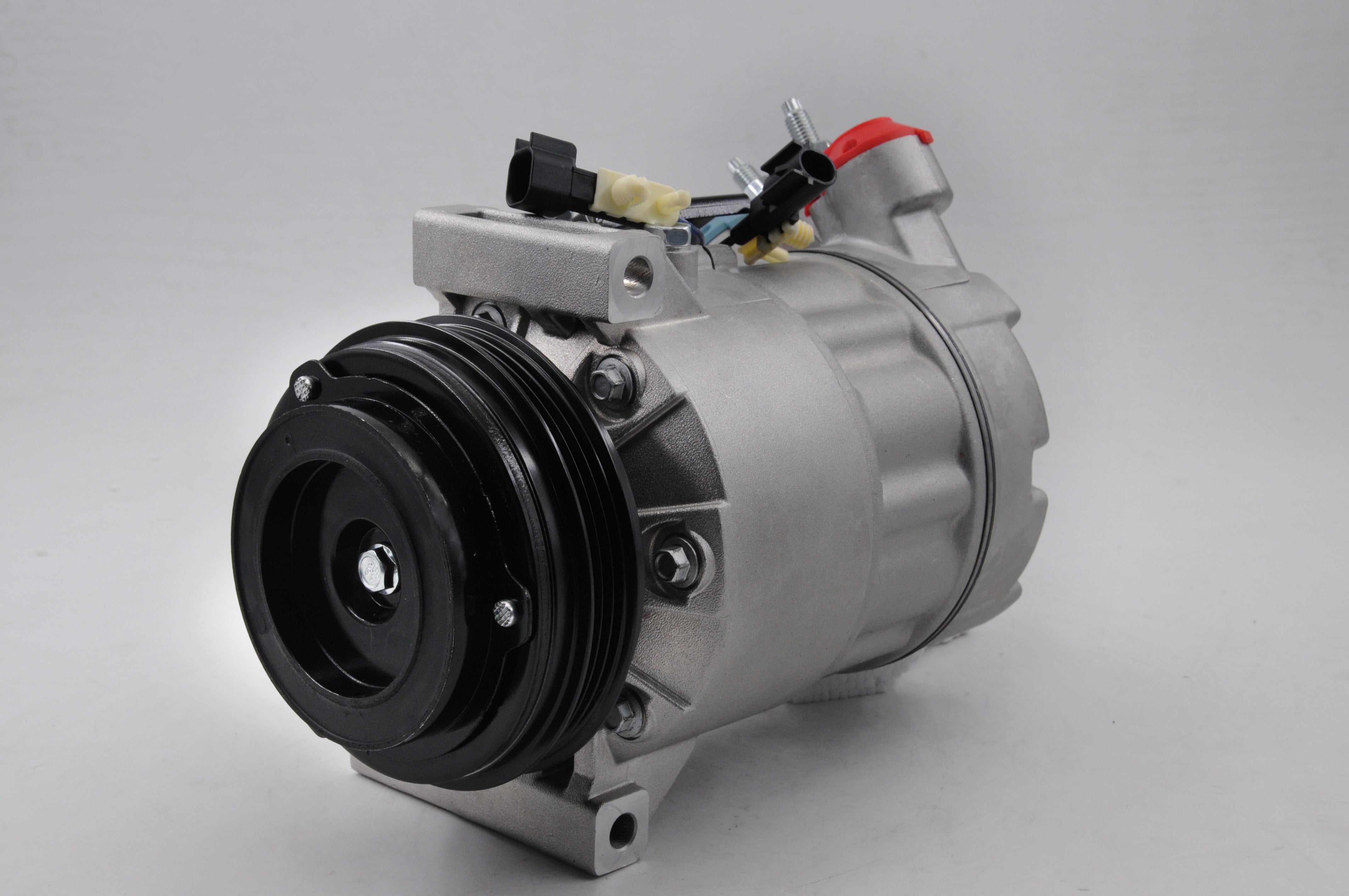 AC Compressor for VOLVO (CO.17.001)