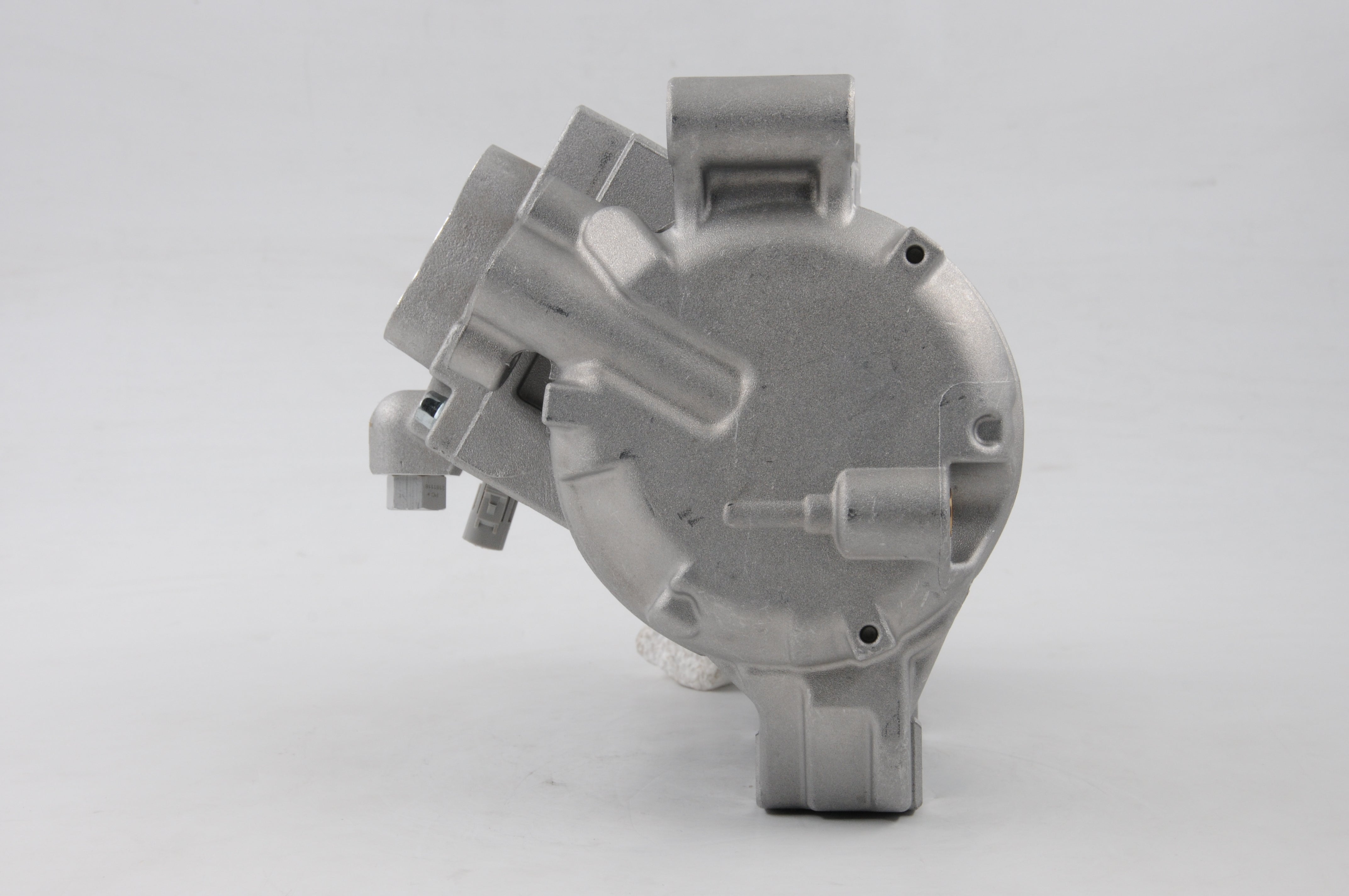 AC Compressor for SUZUKI (CO.08.017)