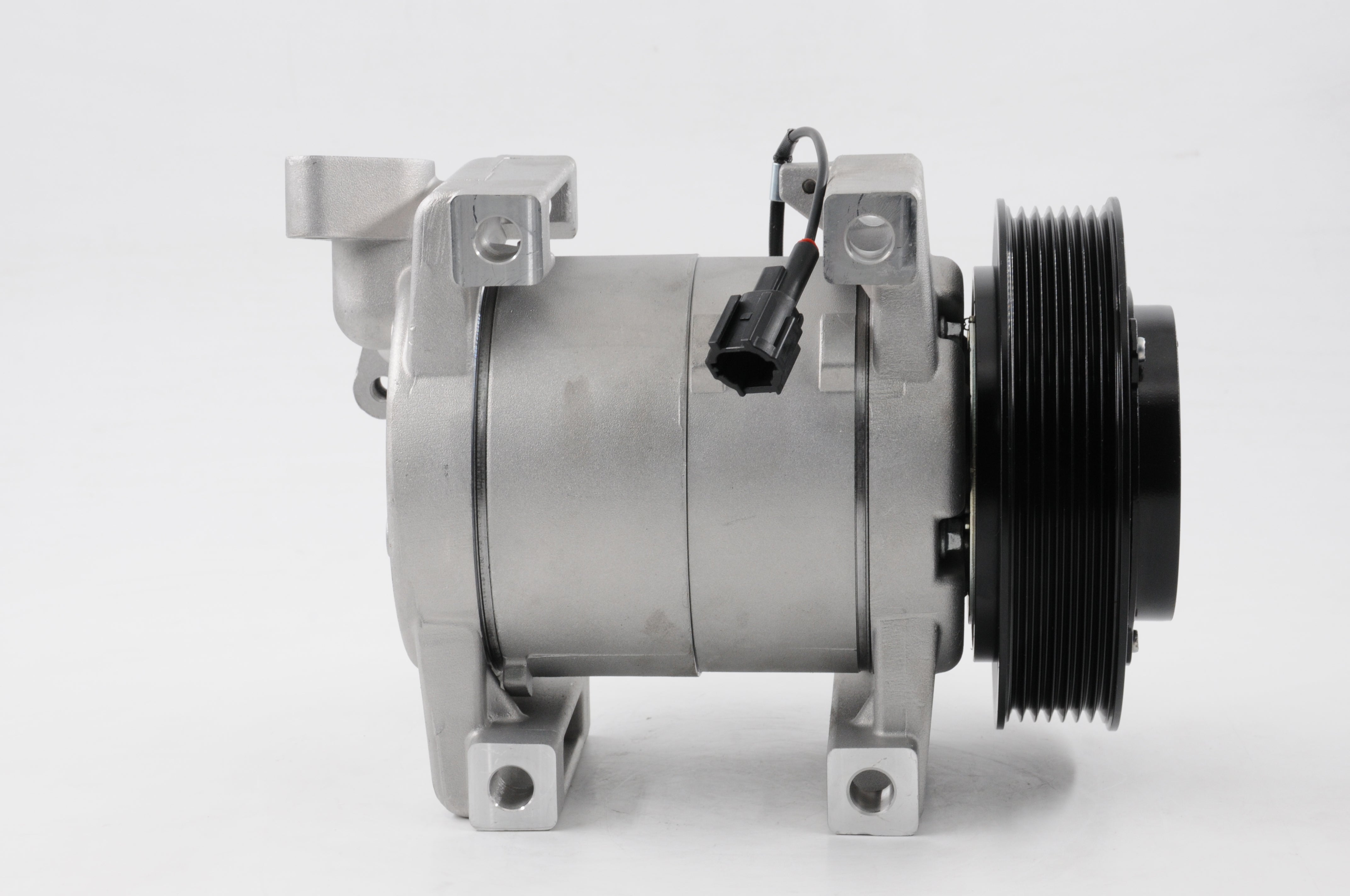 AC Compressor for NISSAN (CO.02.002)
