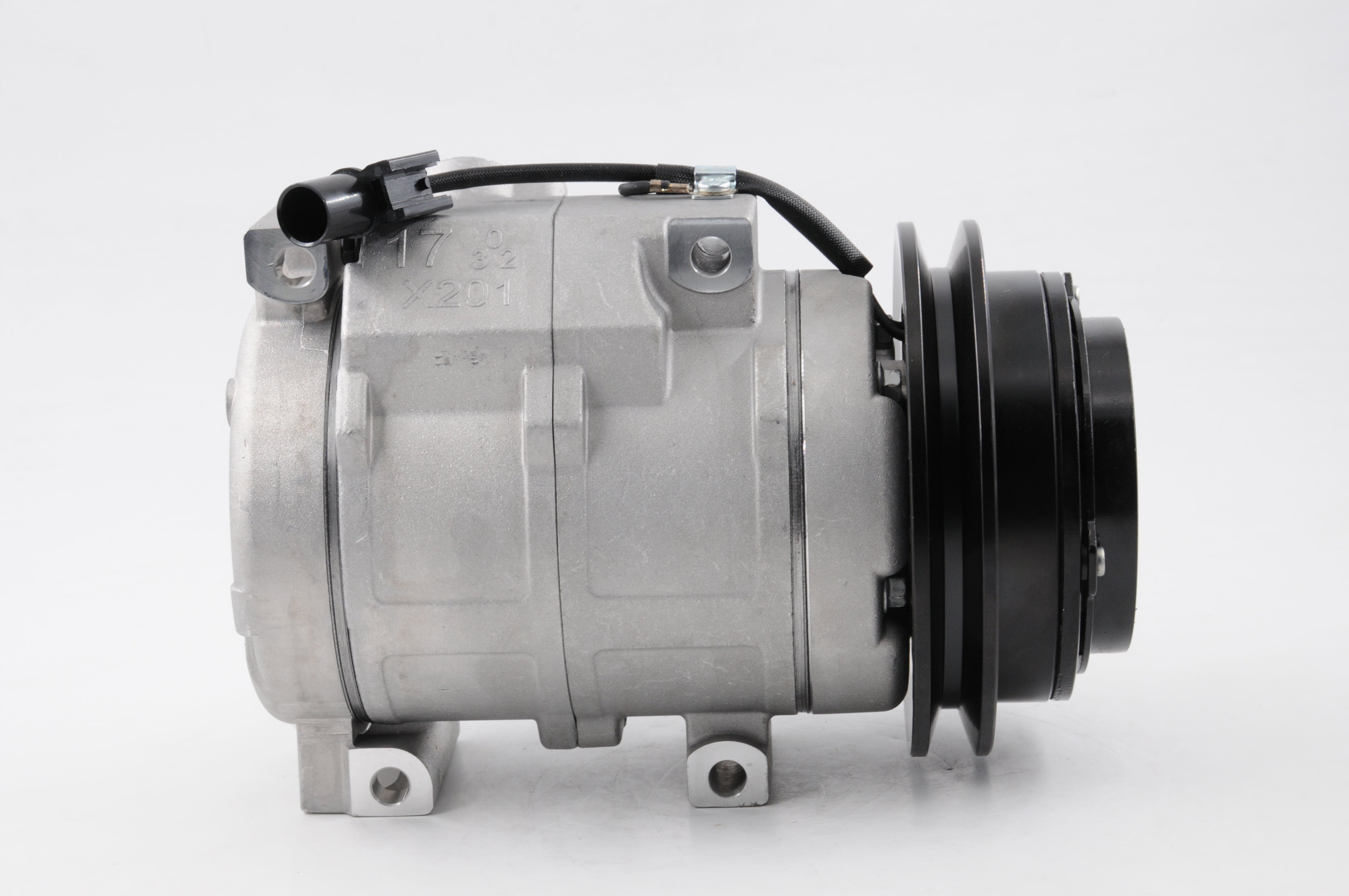 AC Compressor for MITSUBISHI (CO.06.019)