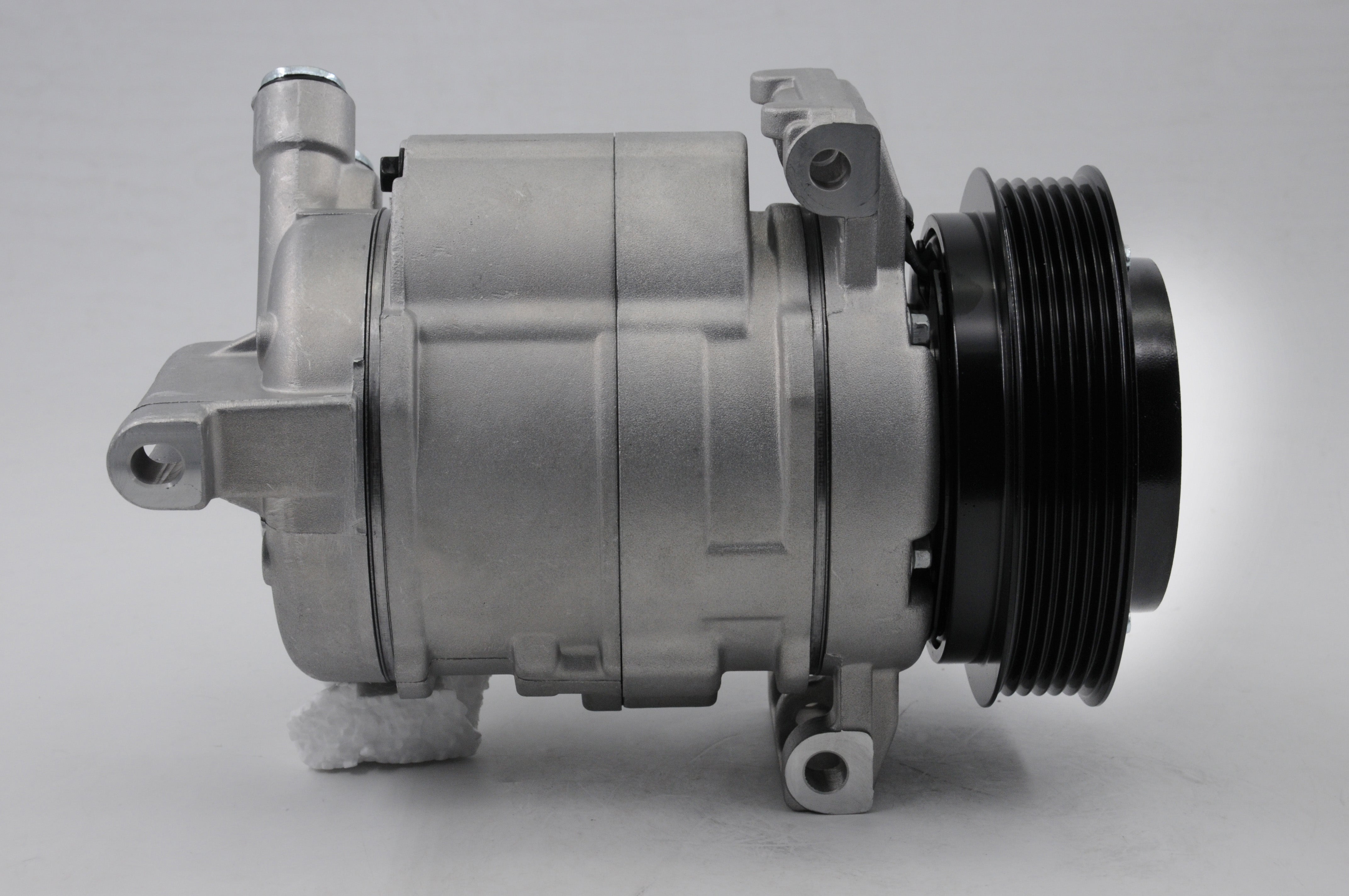 AC Compressor for HOLDEN (CO.21.002)